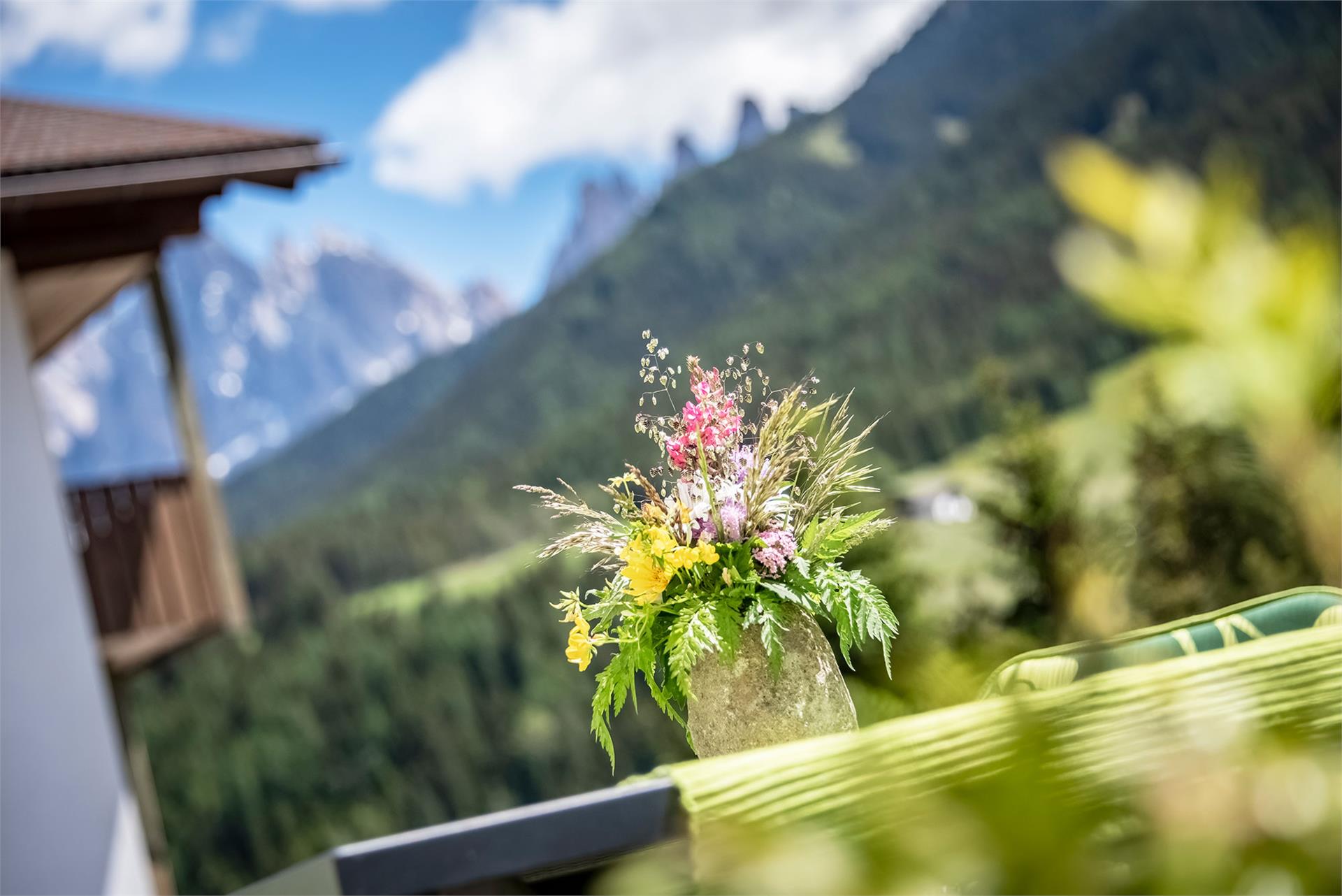 living Puez apartments in the dolomites Villnöss 4 suedtirol.info