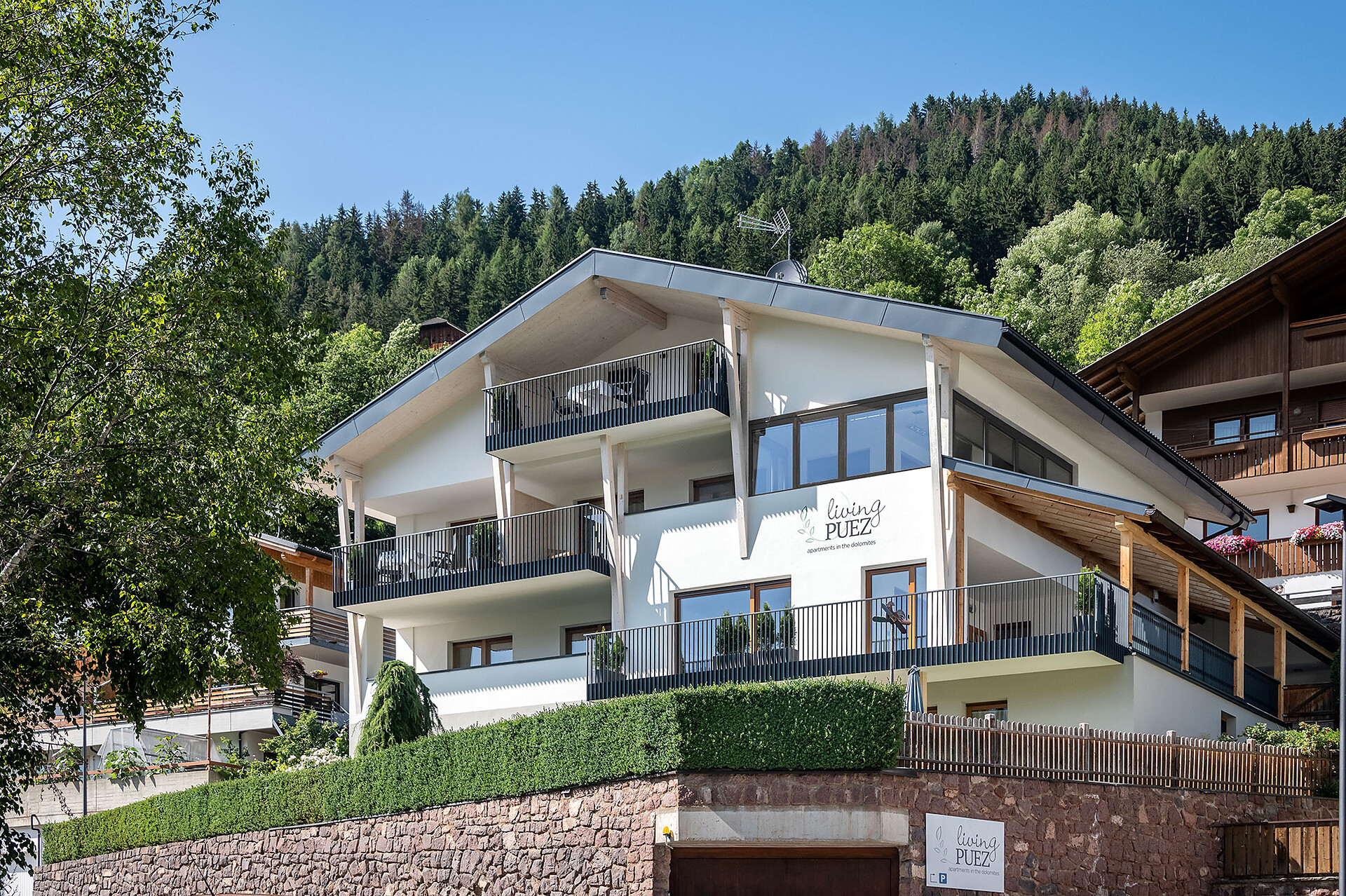 living Puez apartments in the dolomites