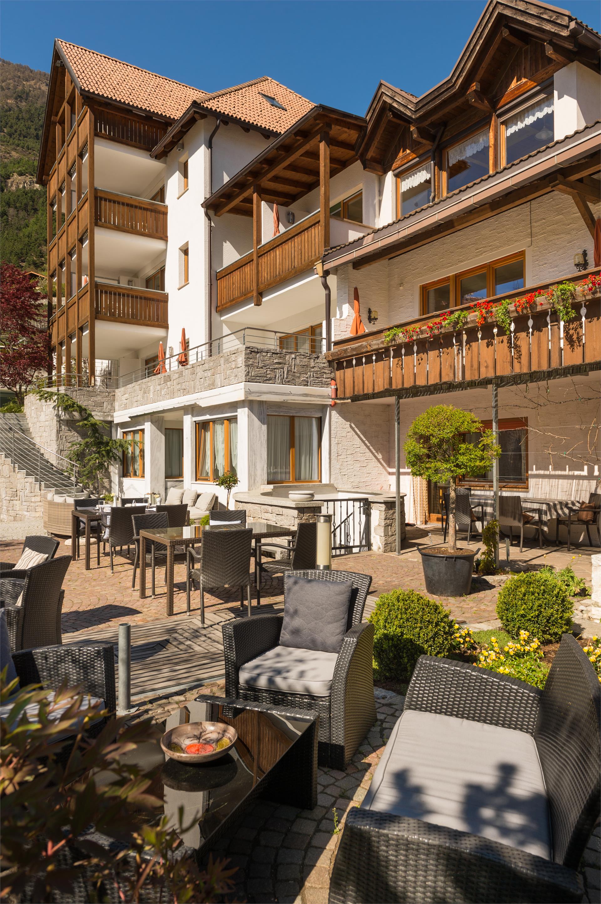 Landhaus Fux Schlanders 21 suedtirol.info