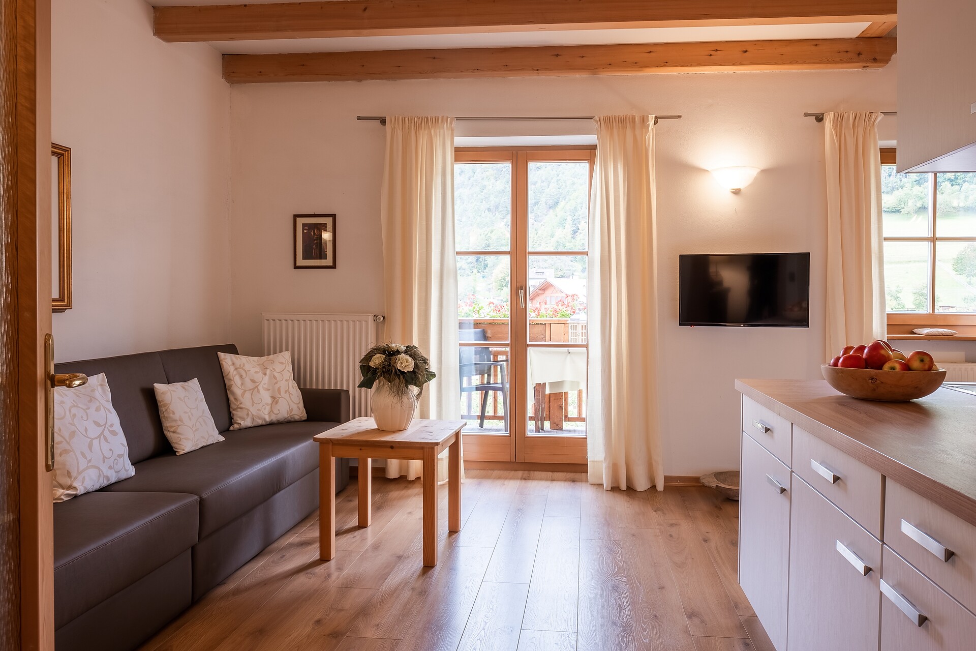 Living room/kitchen Tulpe