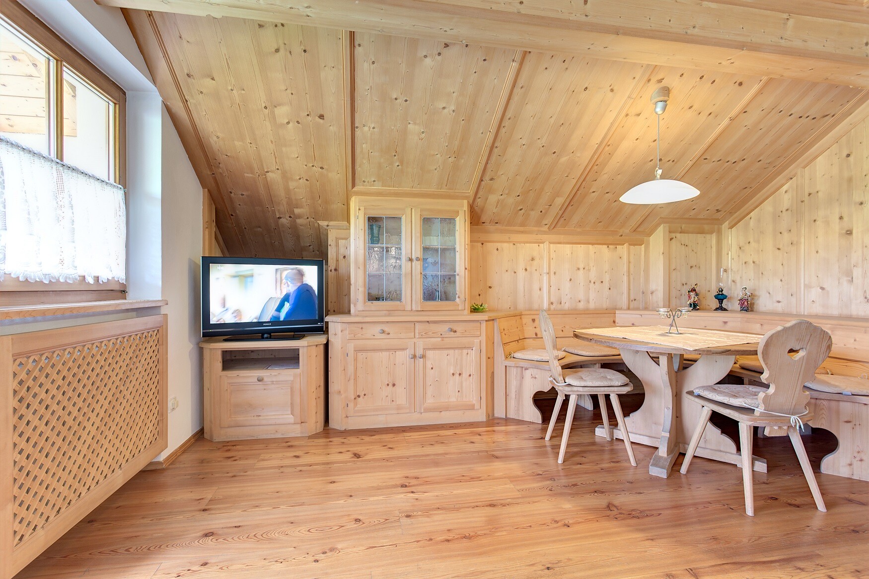 Lavendelhof Eppan an der Weinstraße 16 suedtirol.info