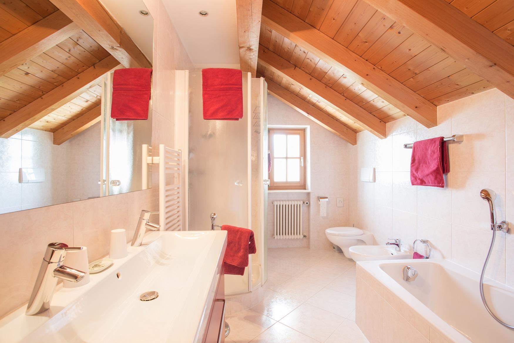 Lavendelhof Eppan an der Weinstraße 29 suedtirol.info