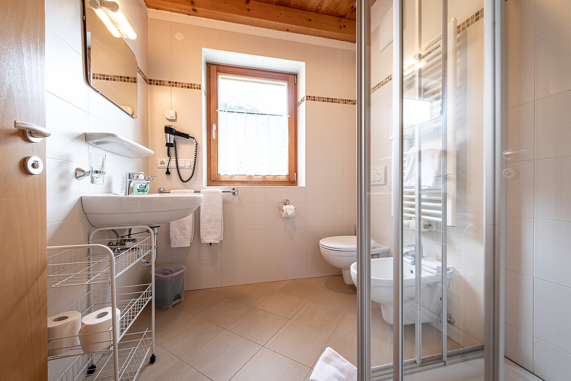 Badezimmer mit Wohlfürcharackter!