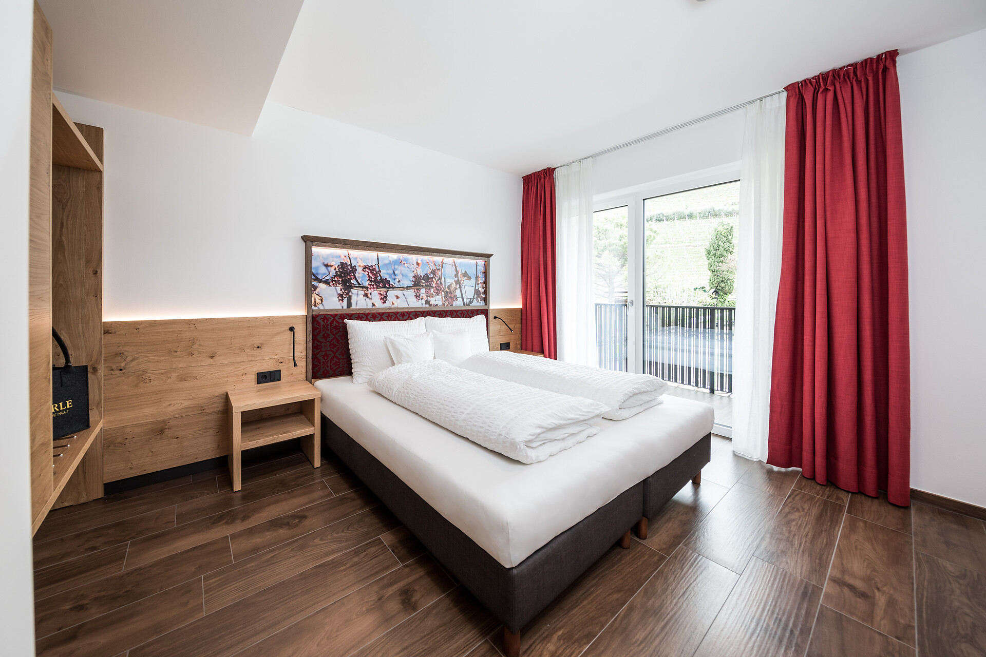 Albergo Seeperle Caldaro sulla Strada del Vino 16 suedtirol.info
