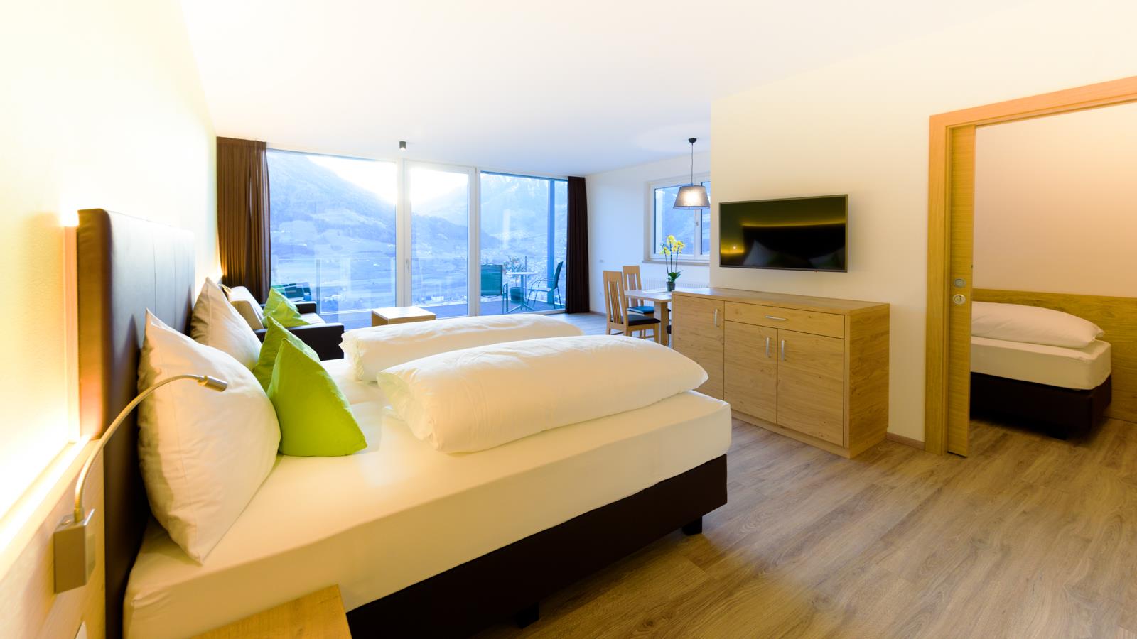 Landhaus La Pergola Tirol 6 suedtirol.info