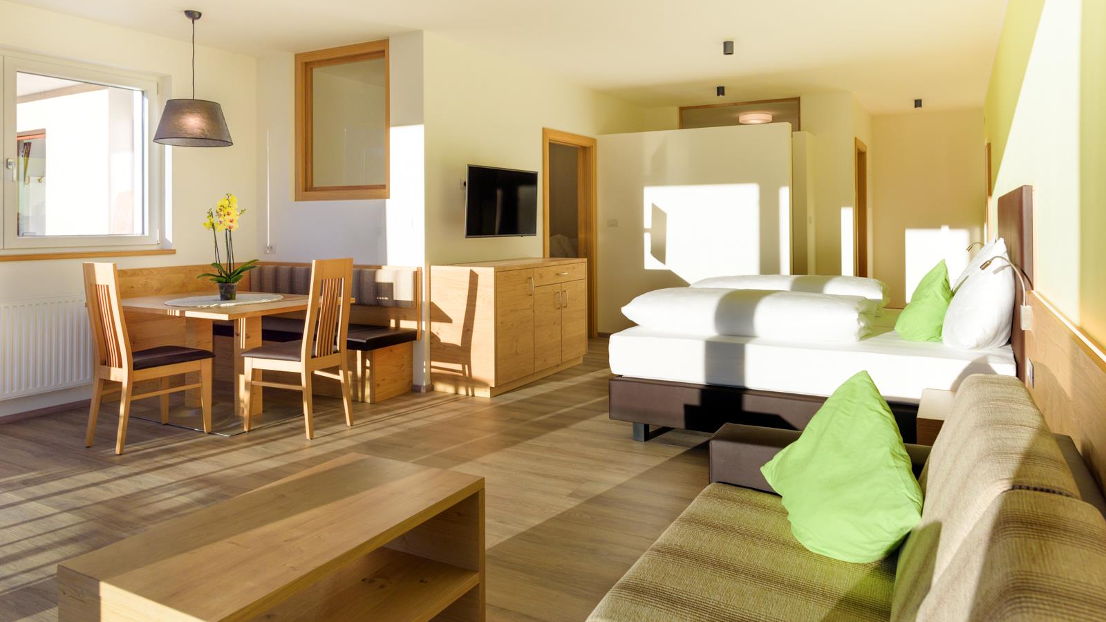 Landhaus La Pergola Tirol 10 suedtirol.info