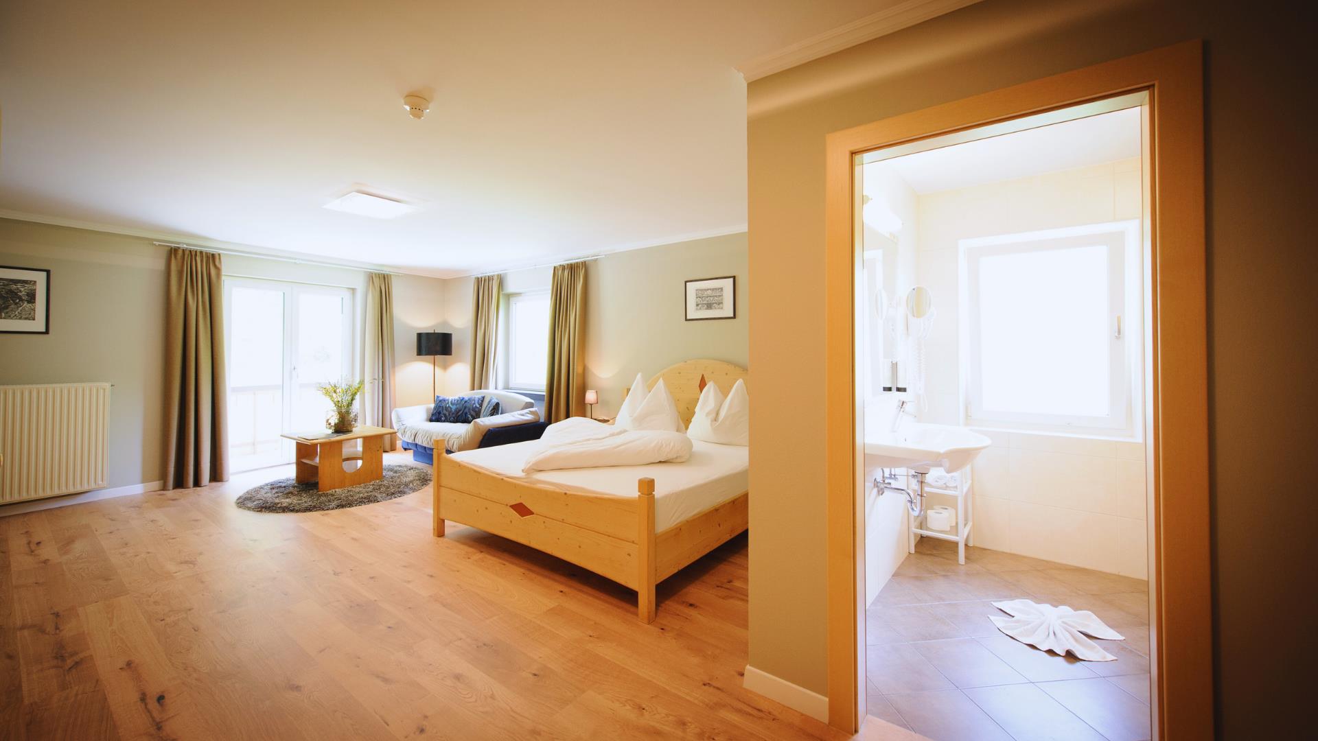 Landhotel Latscherhof Latsch/Laces 11 suedtirol.info