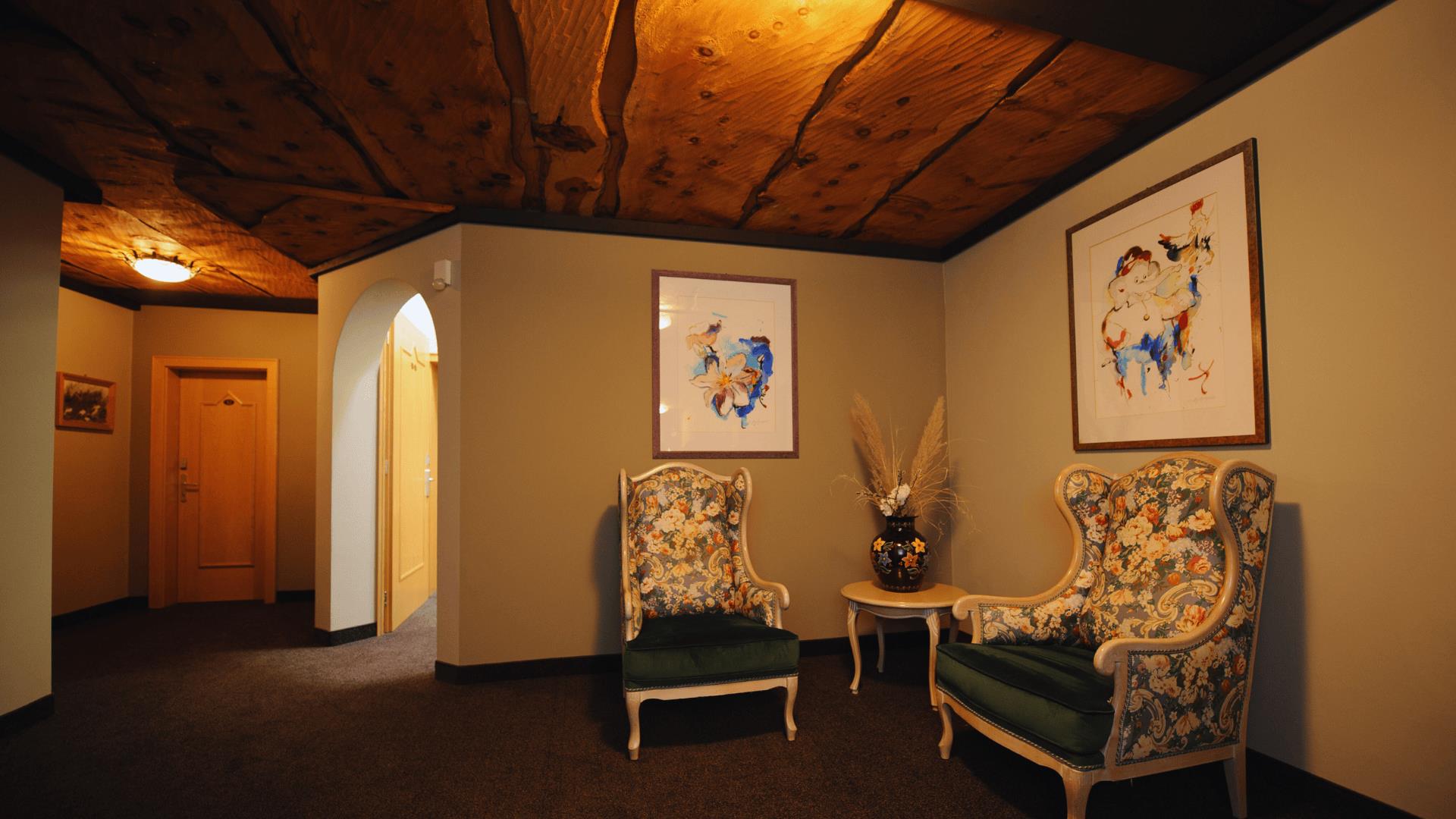 Landhotel Latscherhof Latsch/Laces 8 suedtirol.info