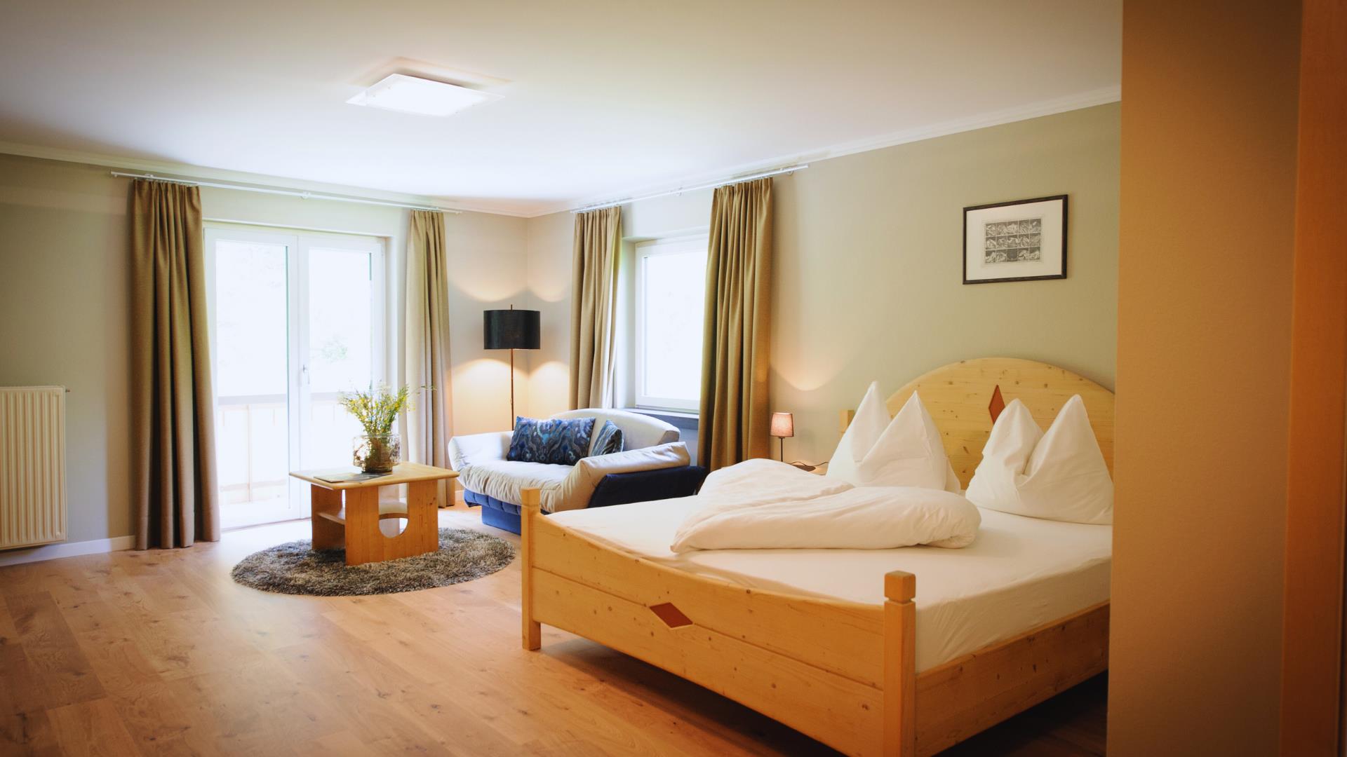 Landhotel Latscherhof Latsch/Laces 9 suedtirol.info