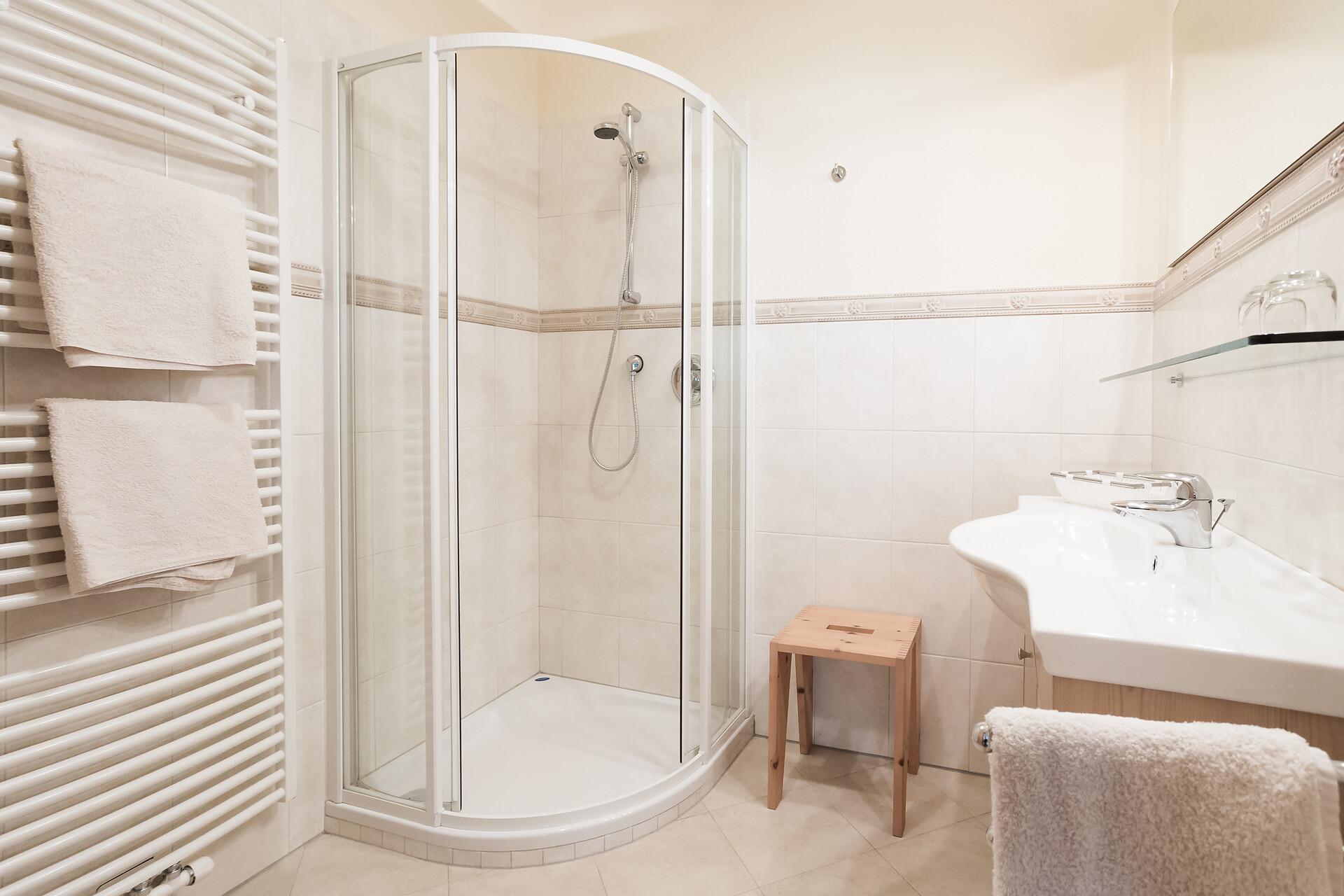 Ferienwohnung Arnika Badezimmer