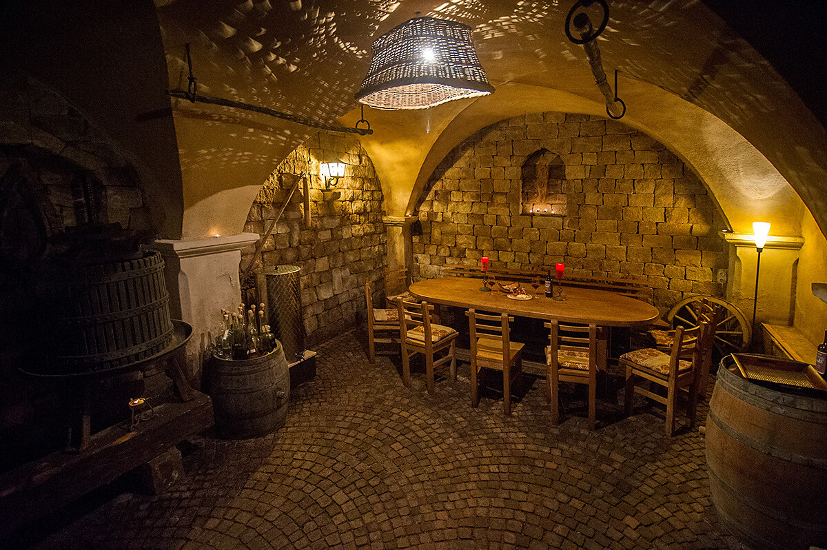 Wine tavern