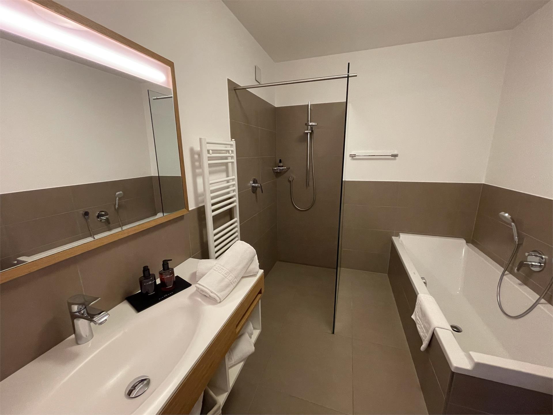 Landhaus Antonius Eppan an der Weinstraße 8 suedtirol.info