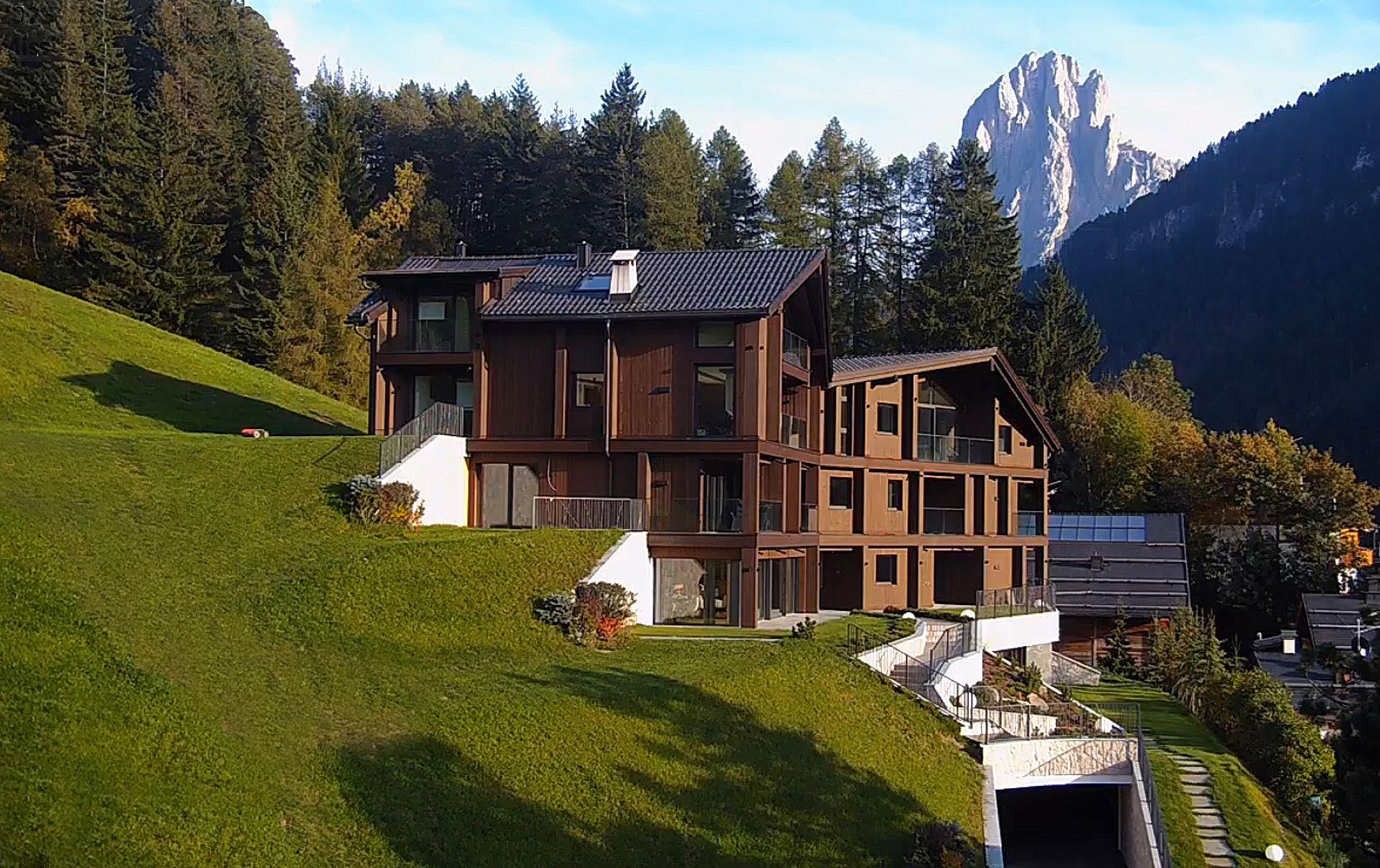Luxury Chalet P Ortisei 1 suedtirol.info