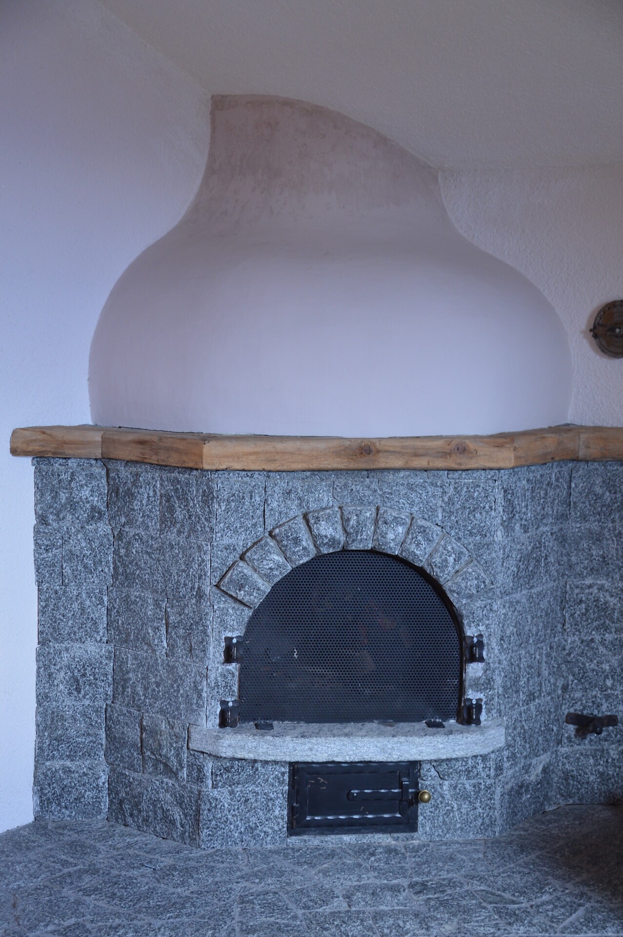 Oven