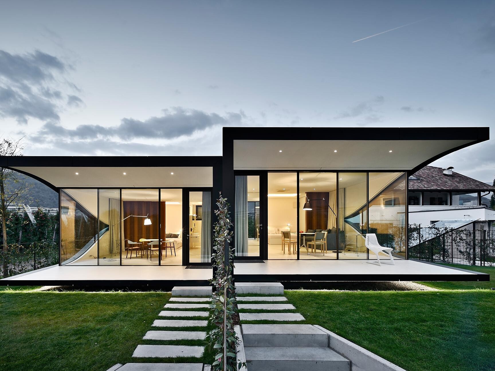 Mirror Houses