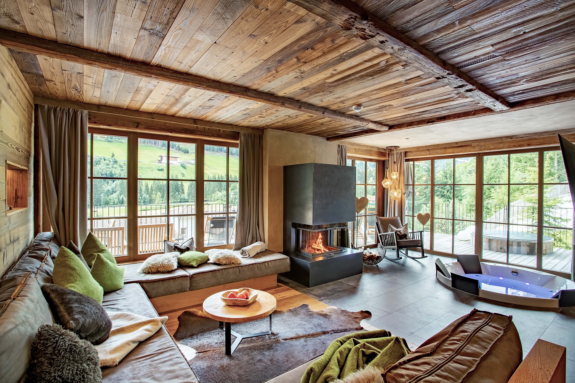 Mountain Chalet Deluxe