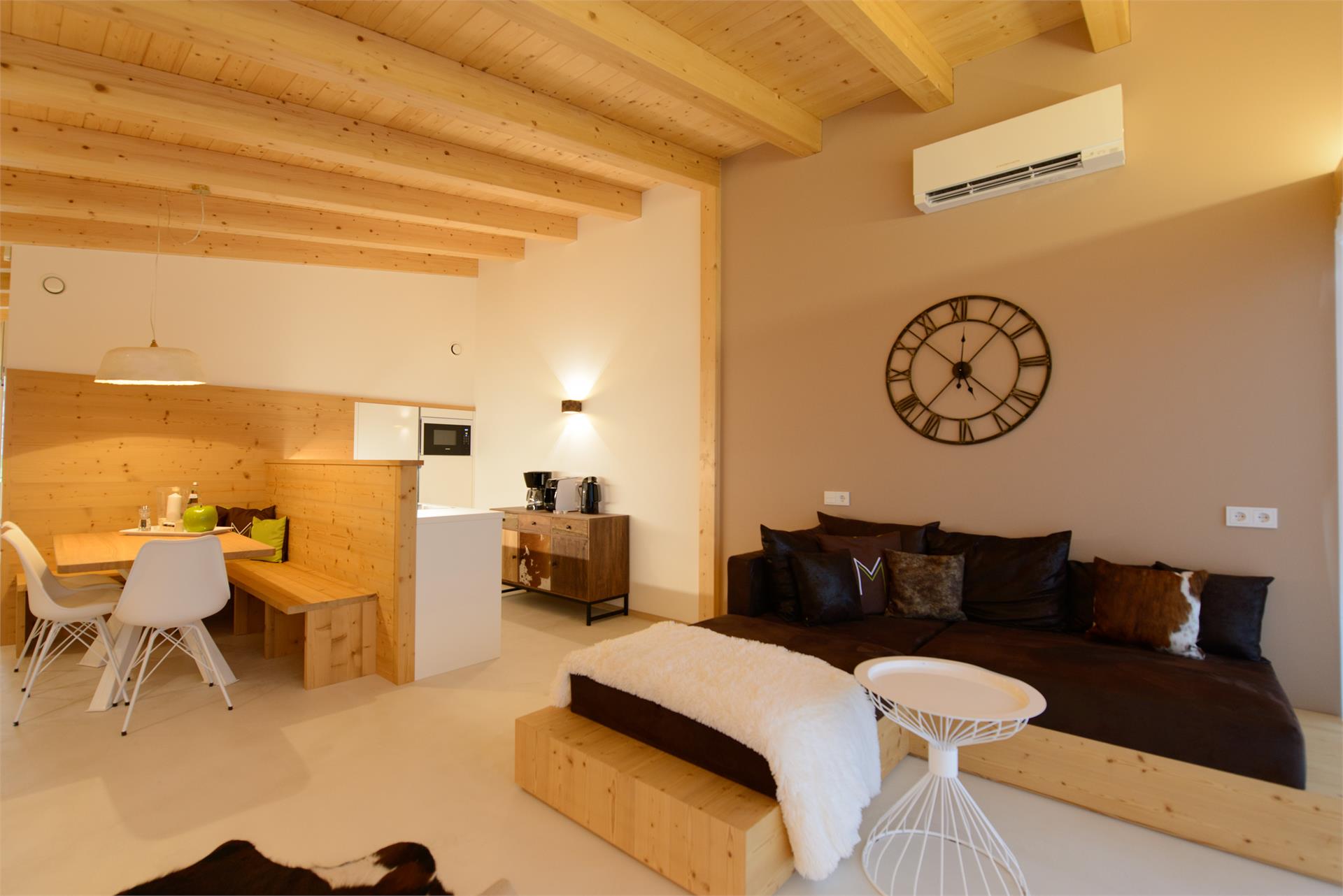 MOARLODGE Burgstall 14 suedtirol.info