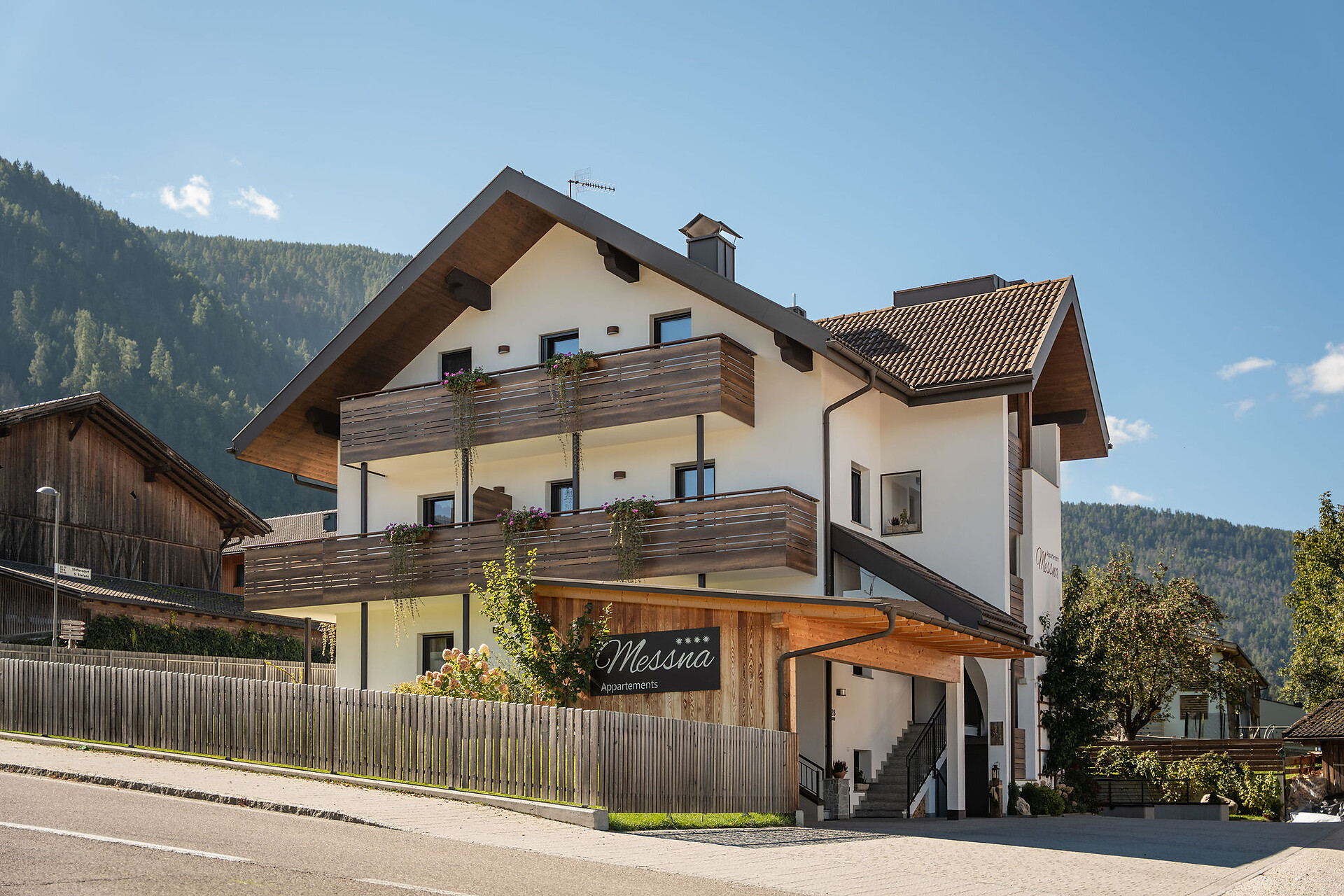 Messna Living - Dolomites Region Kronplatz/Plan de Corones - #14 - suedtirol.info