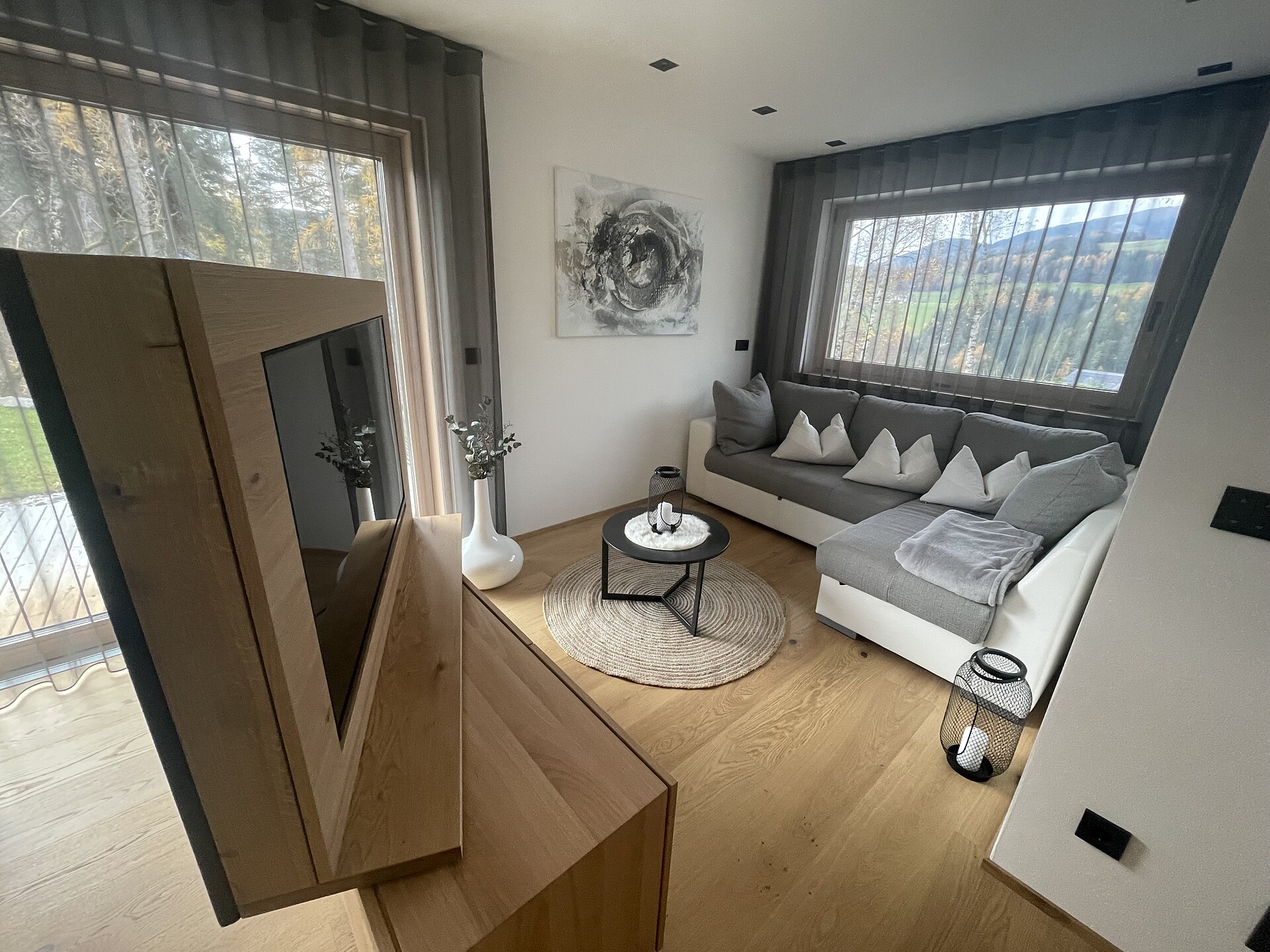 Mountain Sunset Apartment