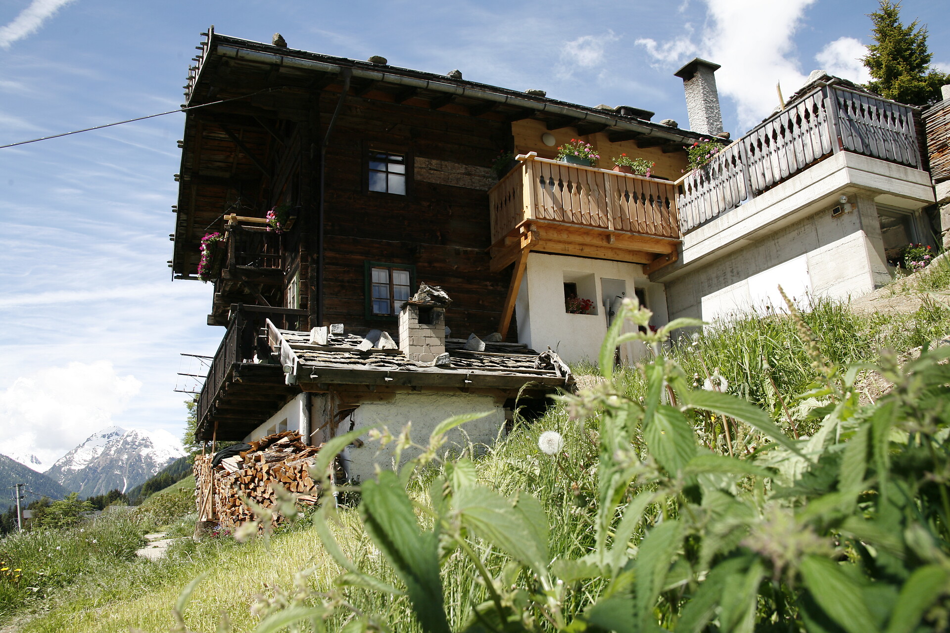Haus mit  Fereinwohnung Südseite