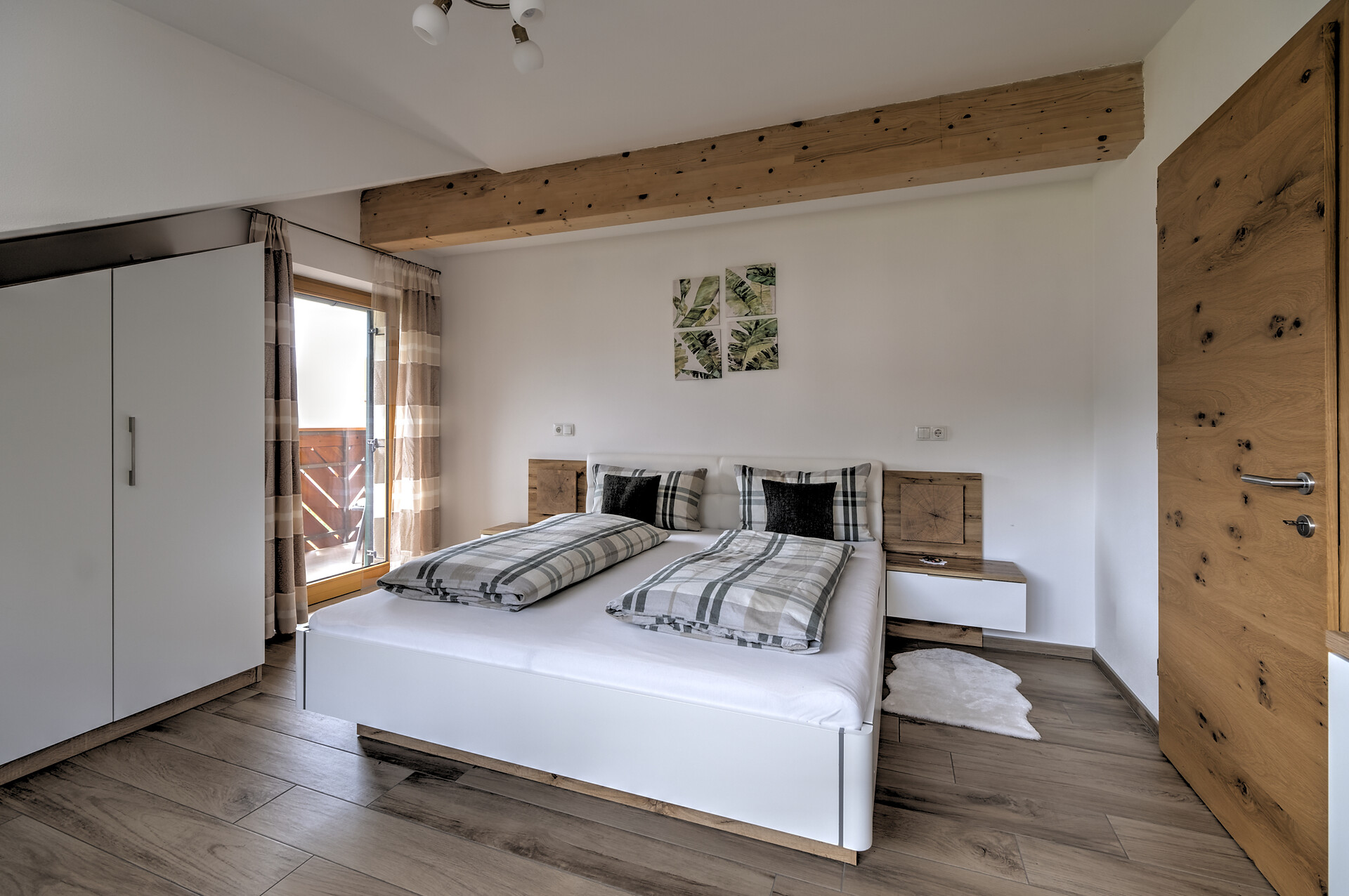 bedroom 2 app. Eiche