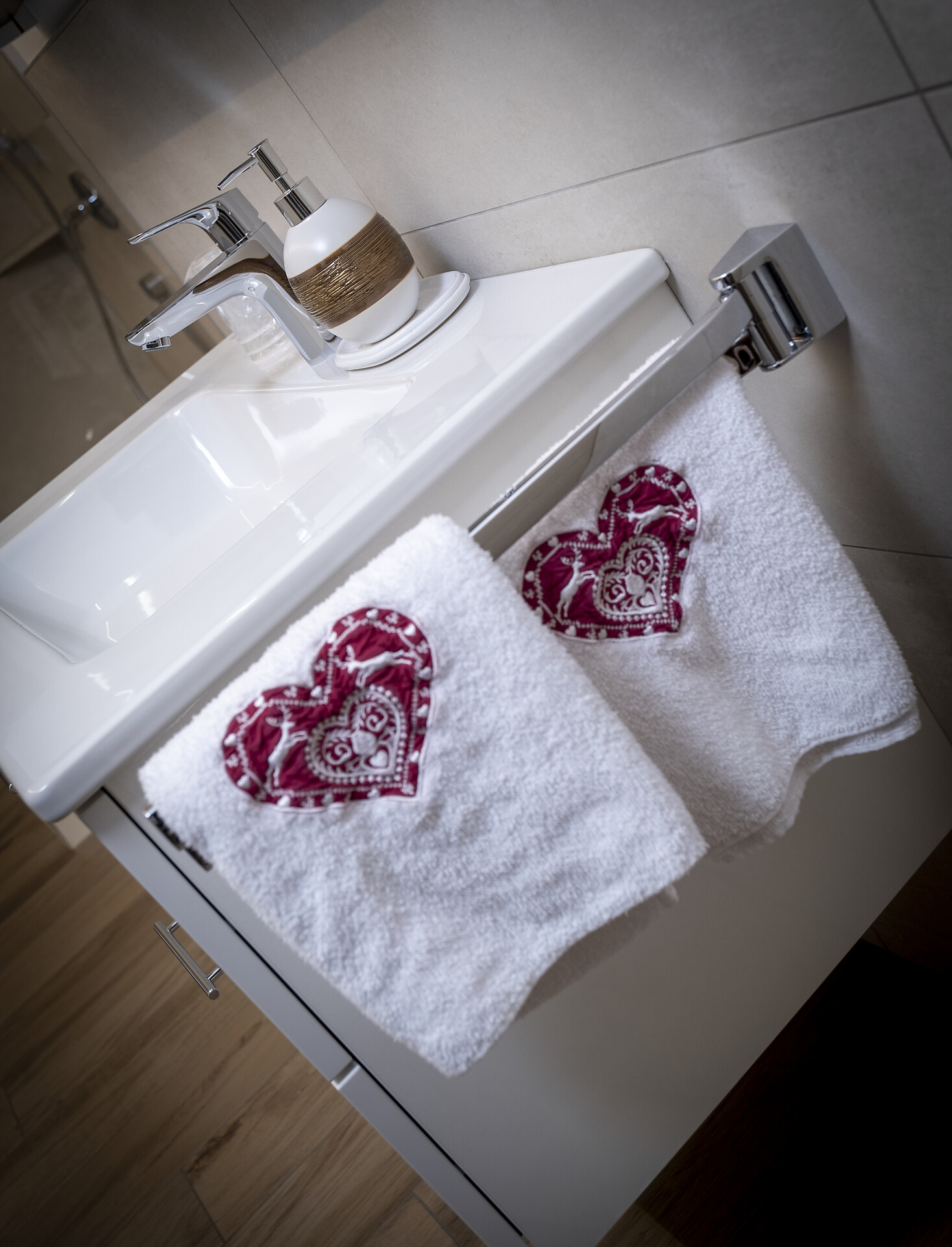bathroom app. Altholz