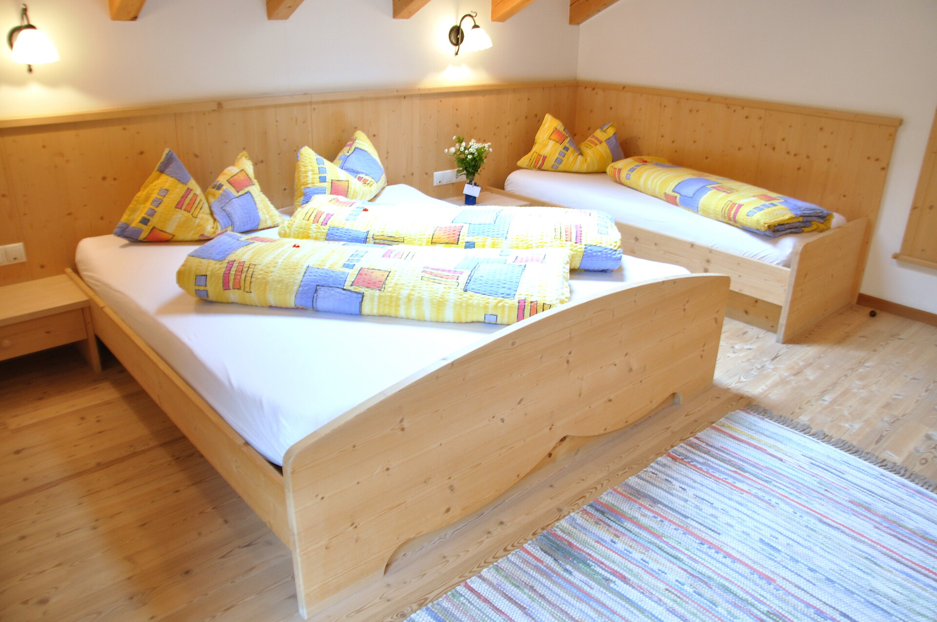 camera da letto appartamento Enzian