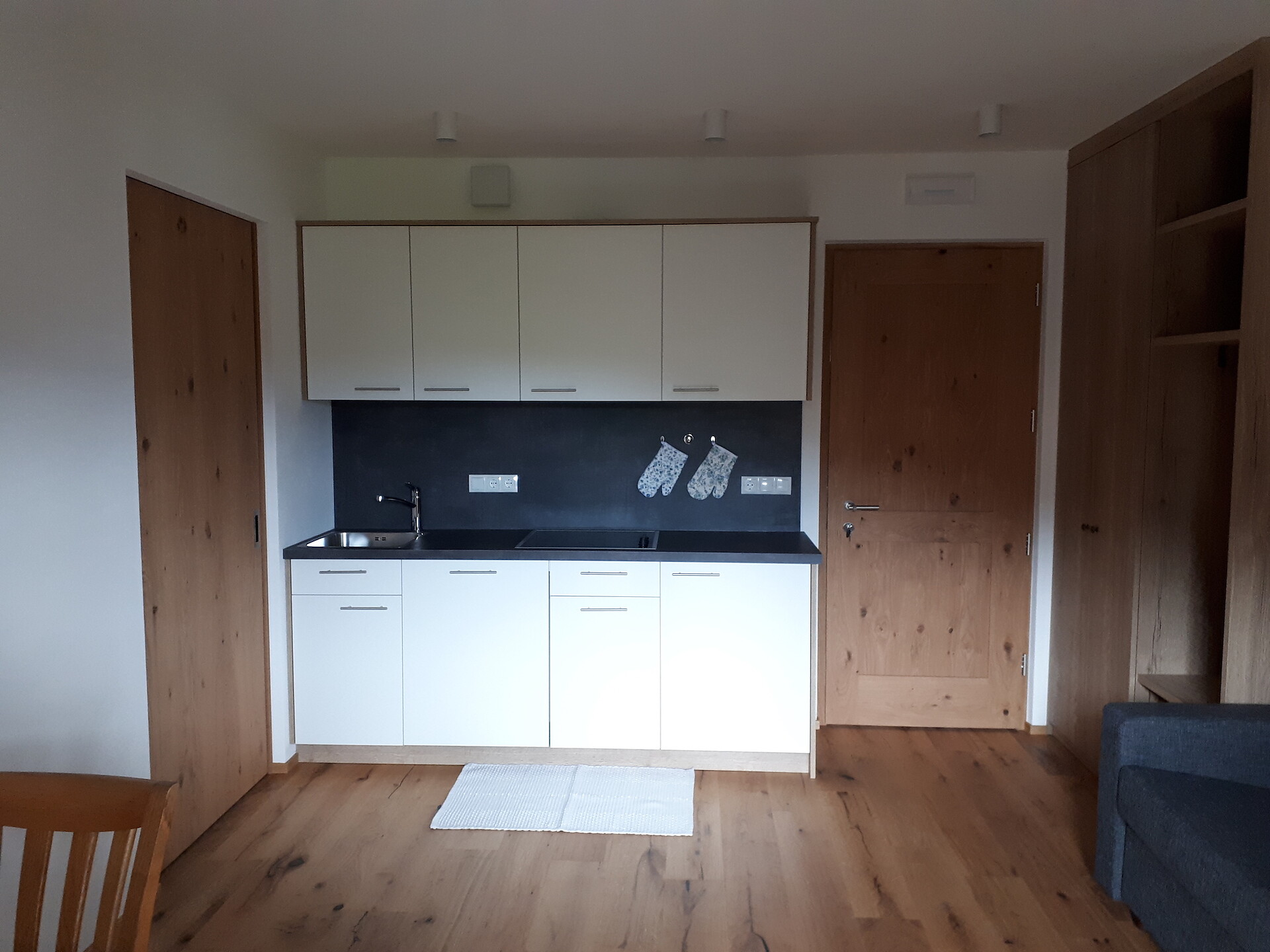 Apartment 7
