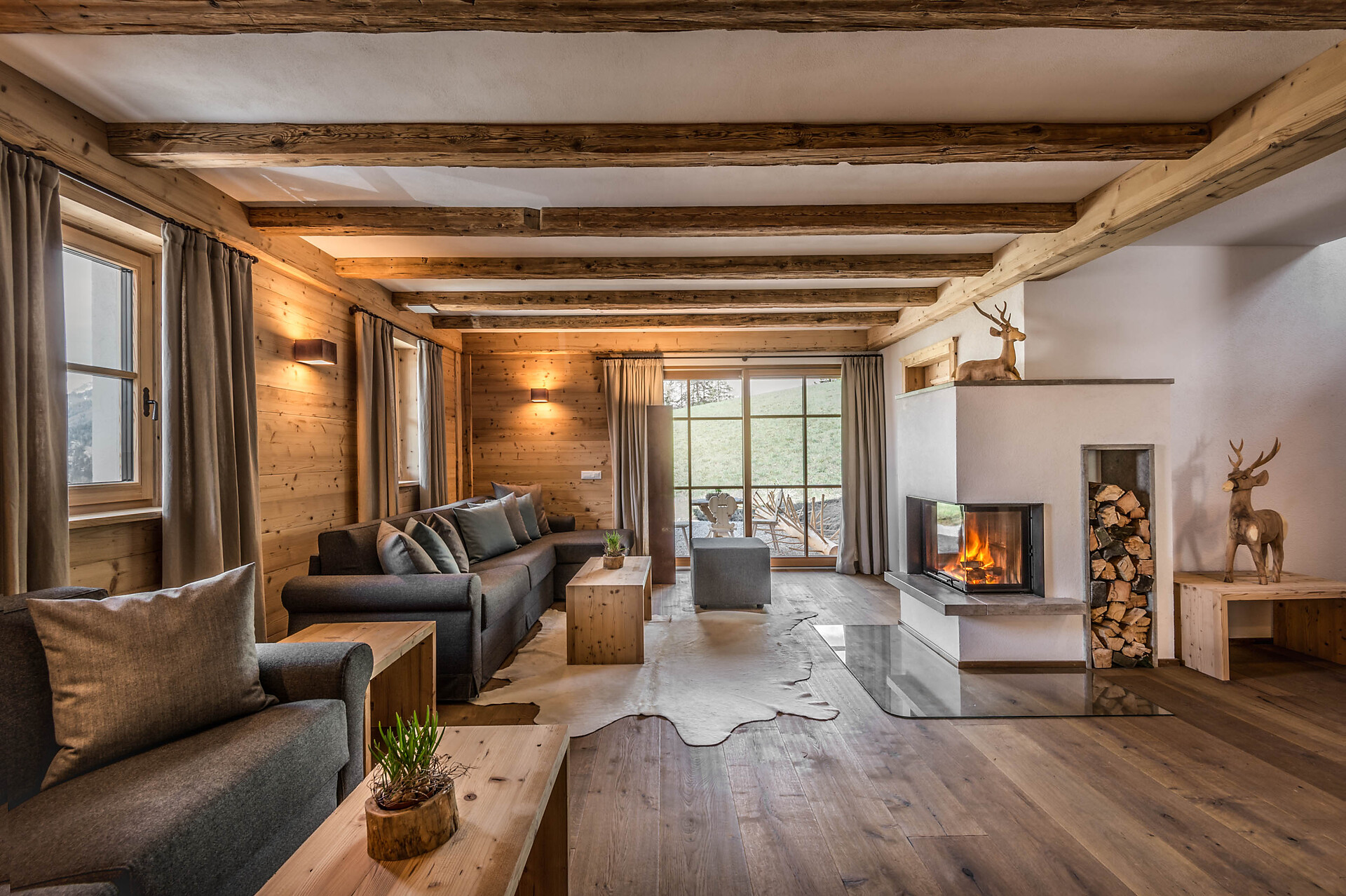 Mountain Chalet Pia