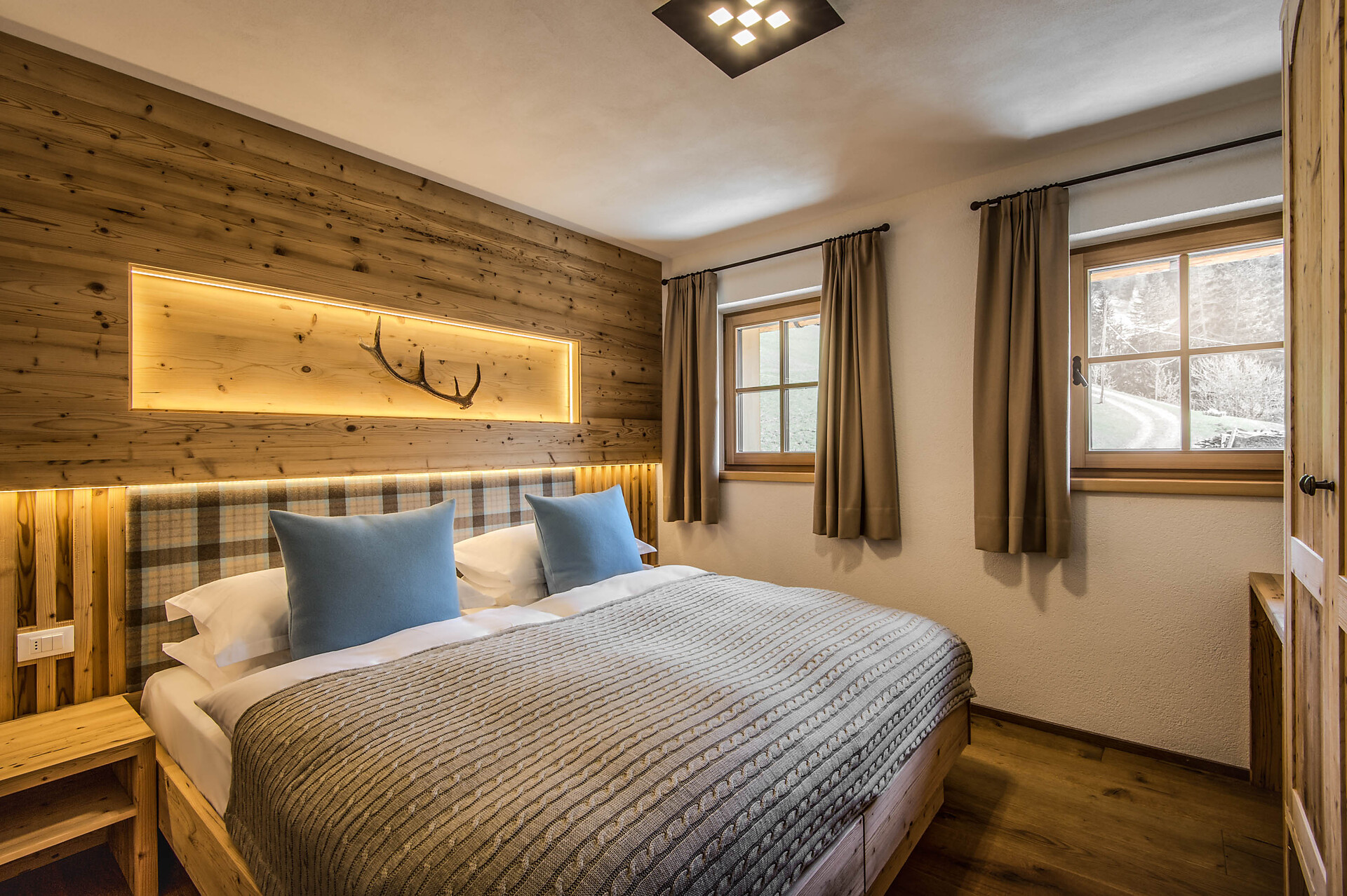 Mountain Chalet Pia