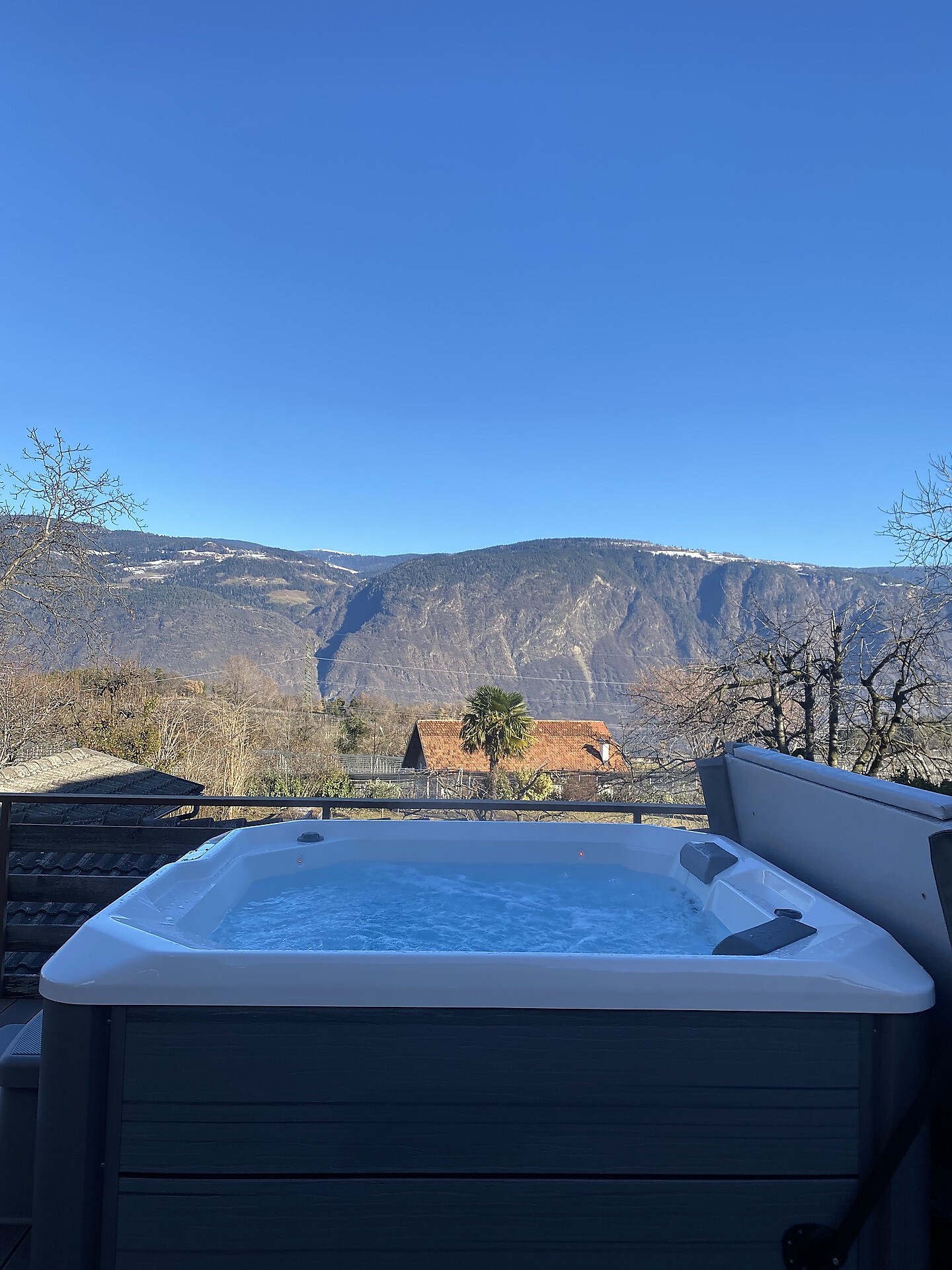 Mountain View Suites