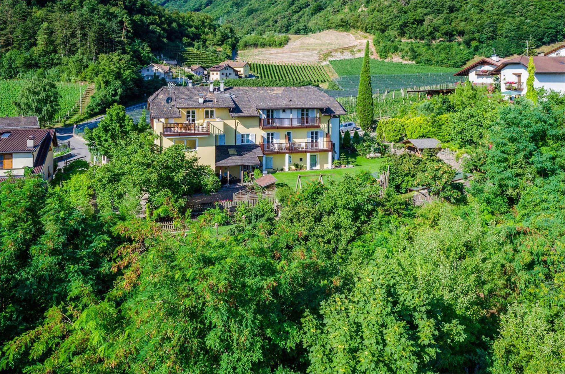 Mandlhof Tramin an der Weinstraße/Termeno sulla Strada del Vino 2 suedtirol.info