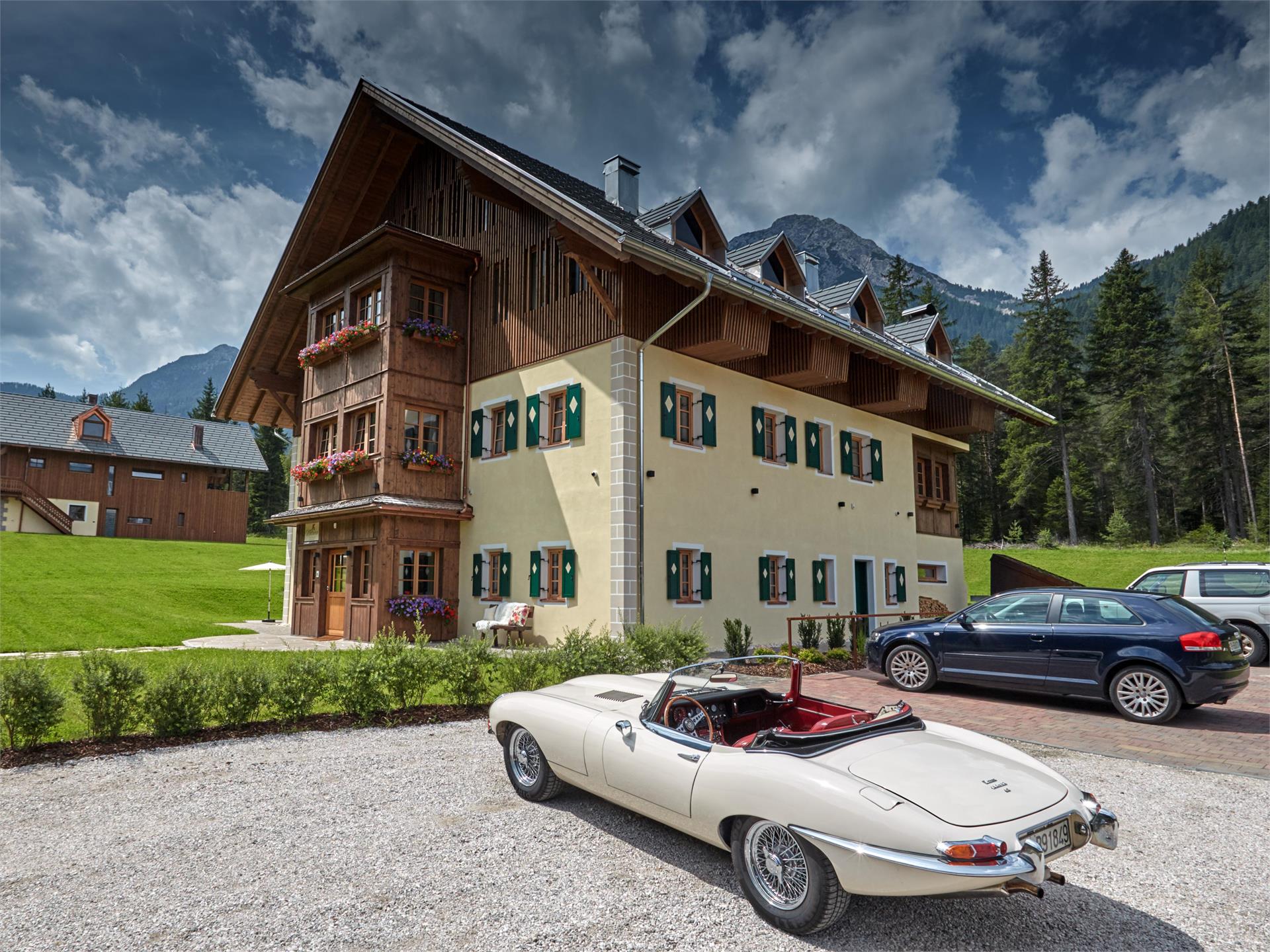 Natura Boutique Chalet Toblach/Dobbiaco 1 suedtirol.info