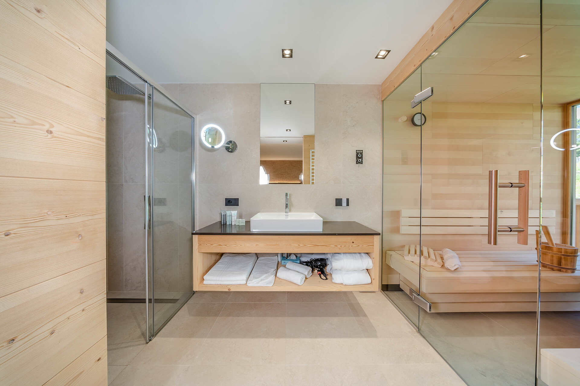 DELUXE ZIMMER MIT SAUNA