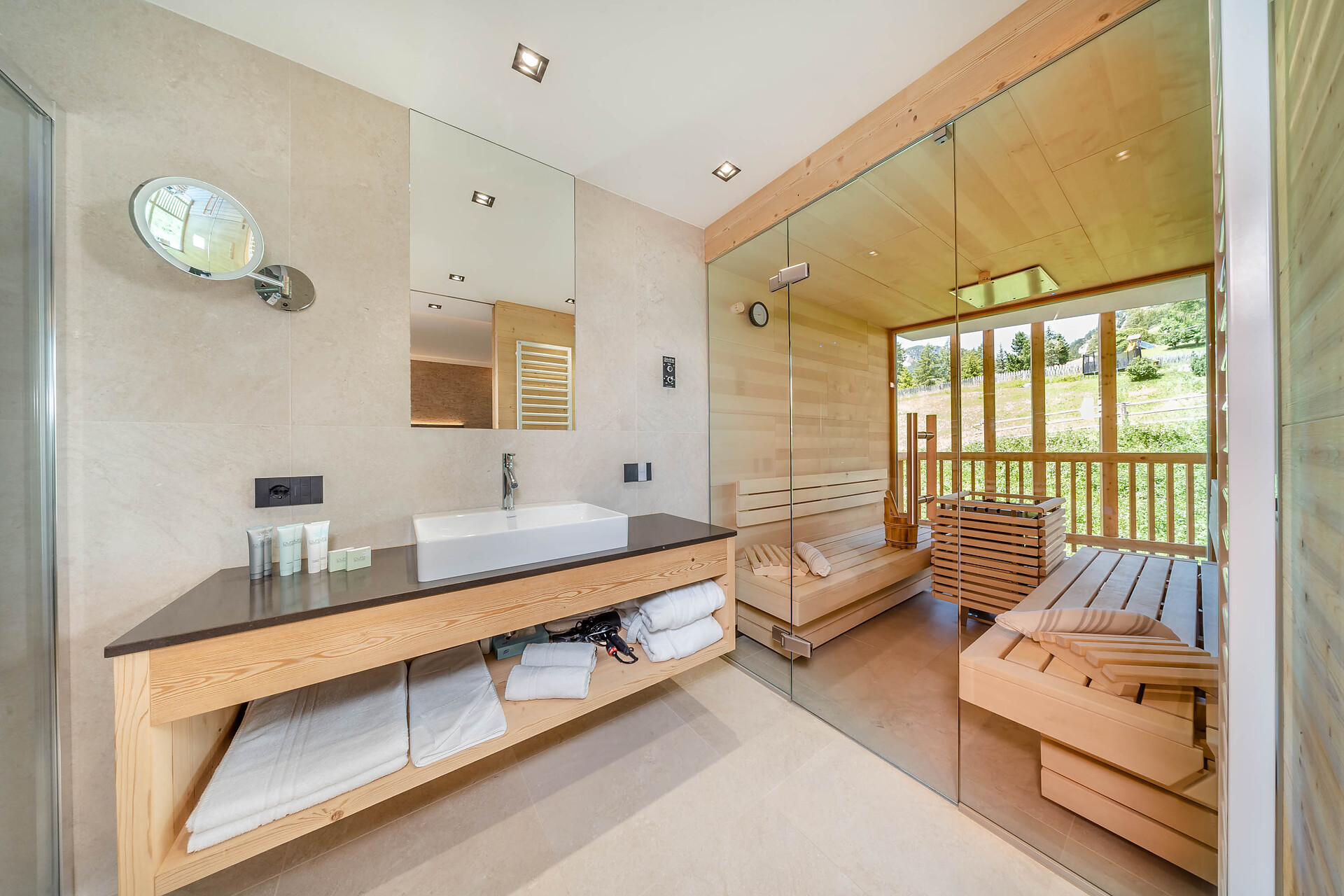 DELUXE ZIMMER MIT SAUNA
