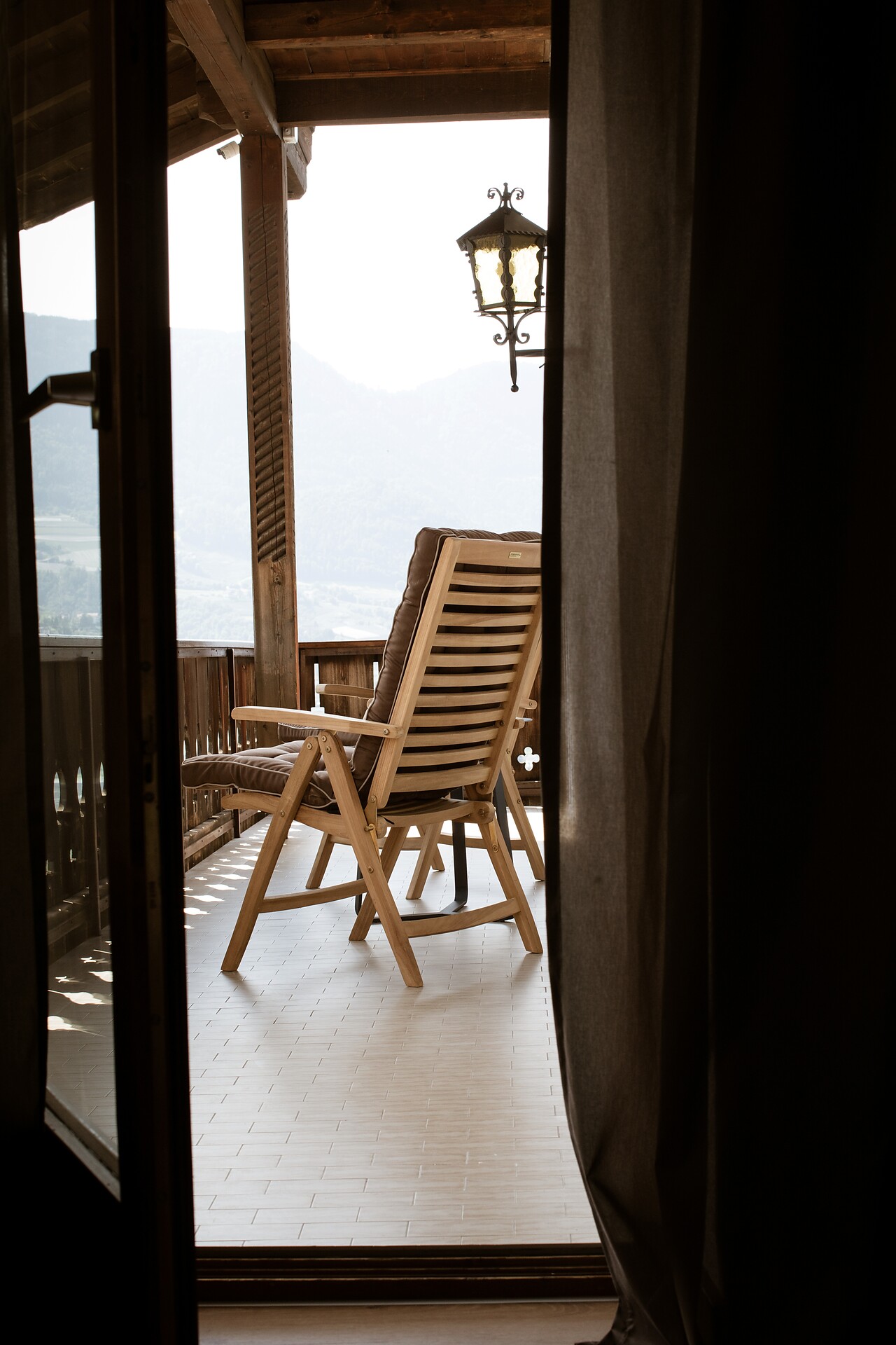 All rooms with balcony