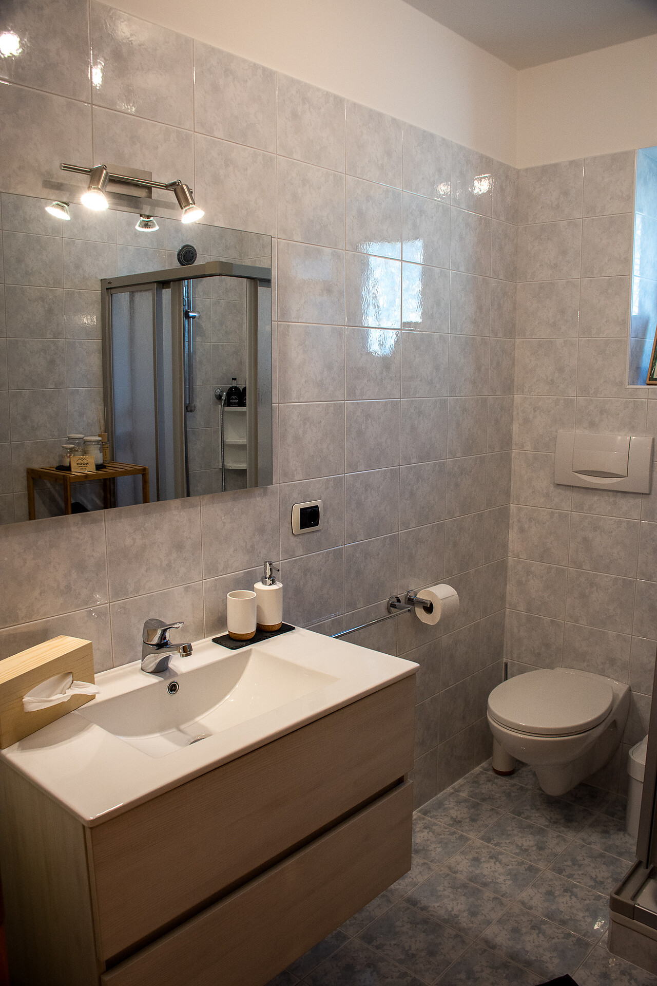 Nock Apartment bagno