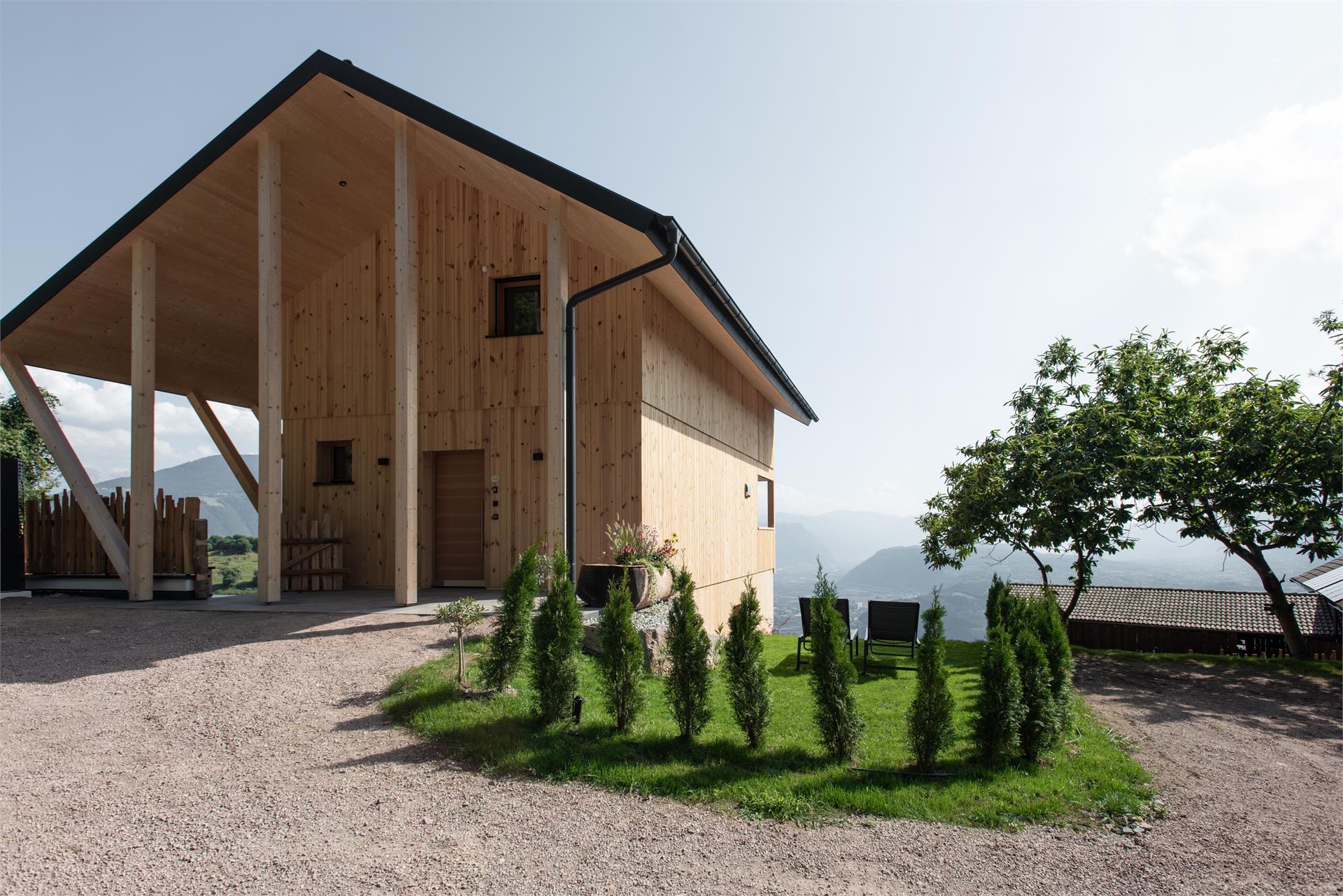 Noelani San Genesio Atesino 8 suedtirol.info