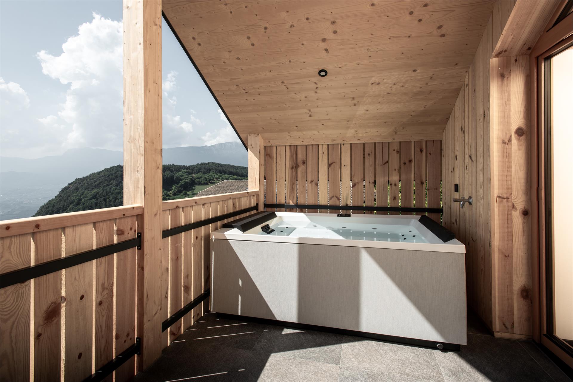 Noelani San Genesio Atesino 11 suedtirol.info