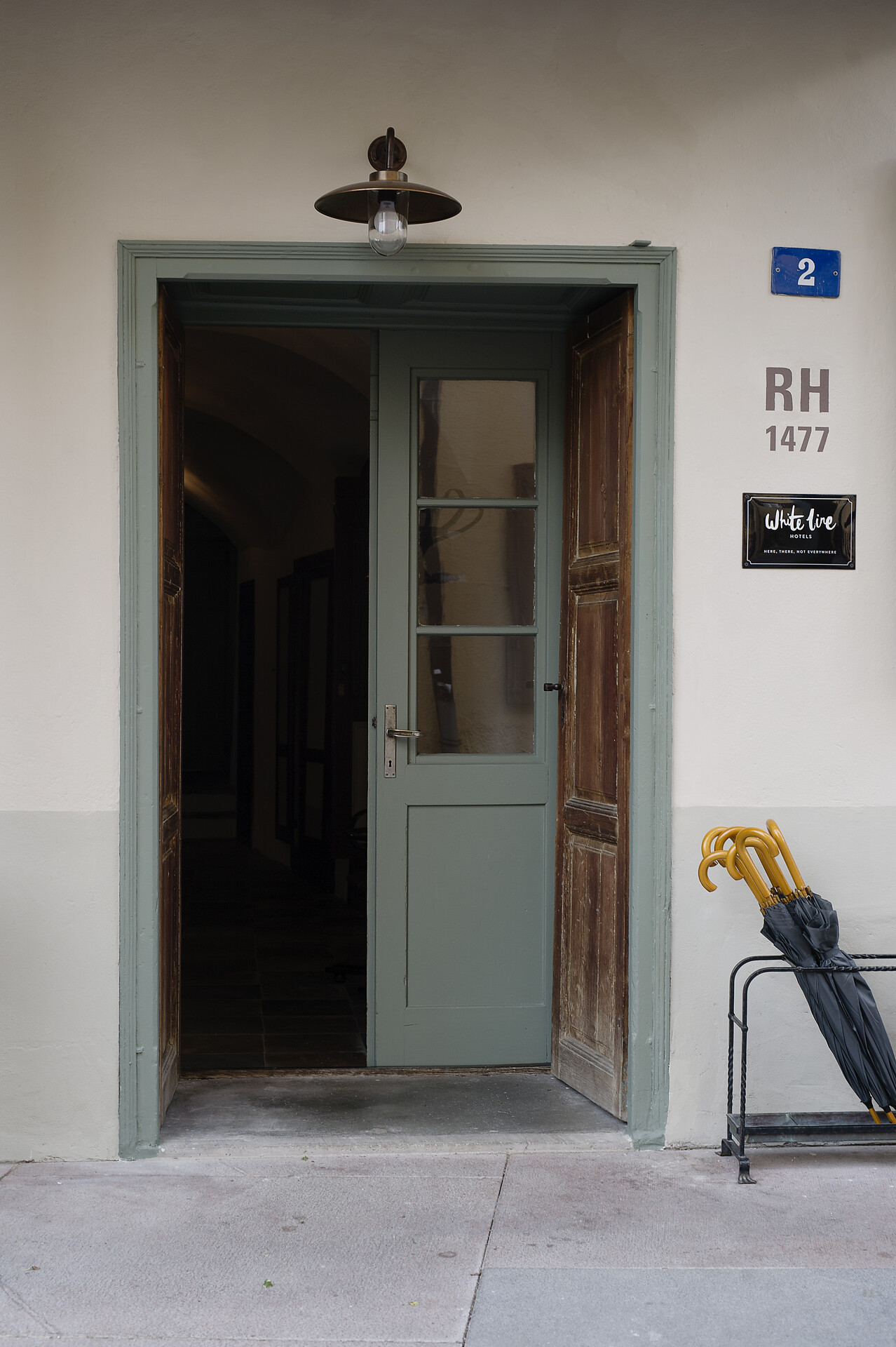 1477 Reichhalter