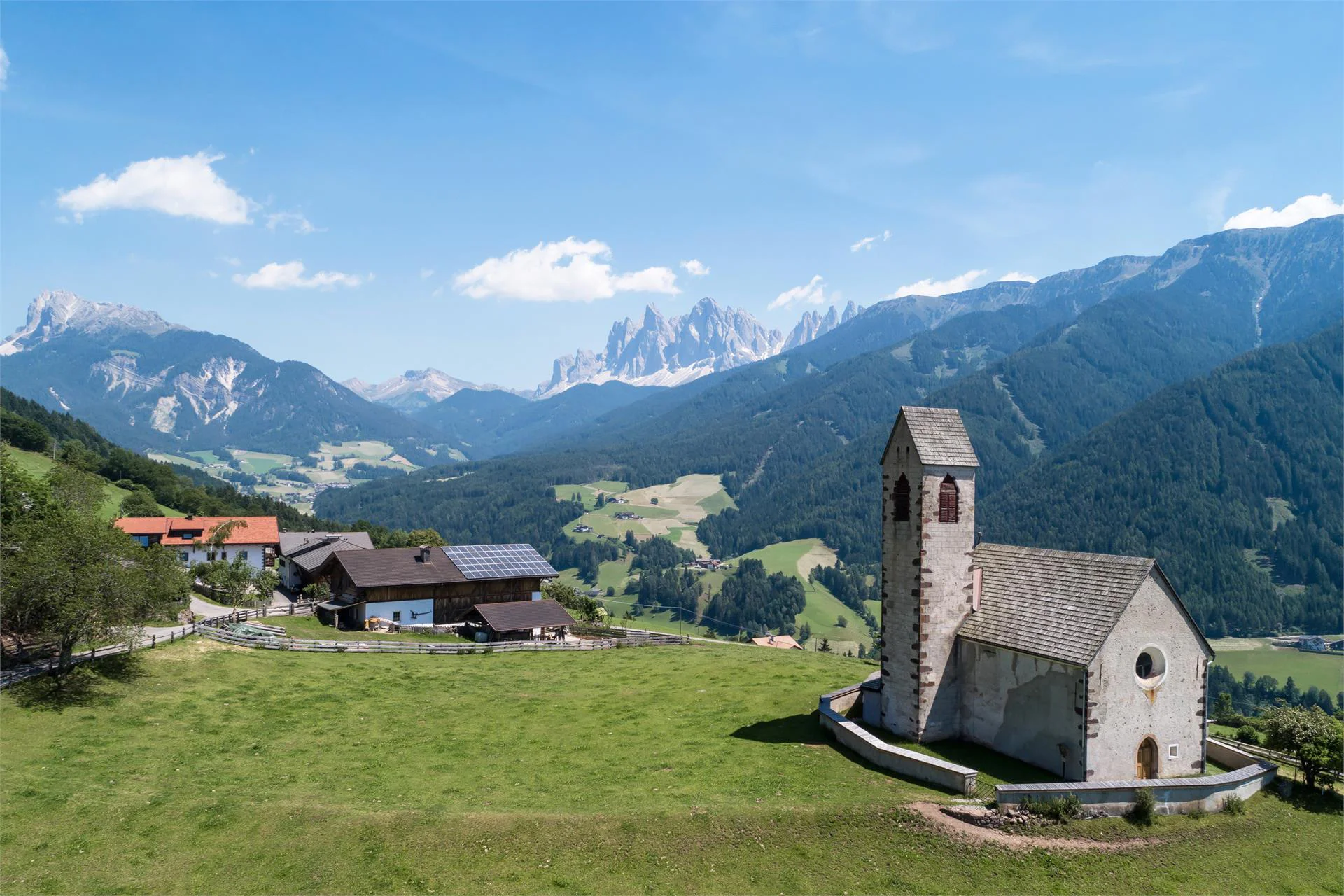 Oberpiskoihof Funes 11 suedtirol.info
