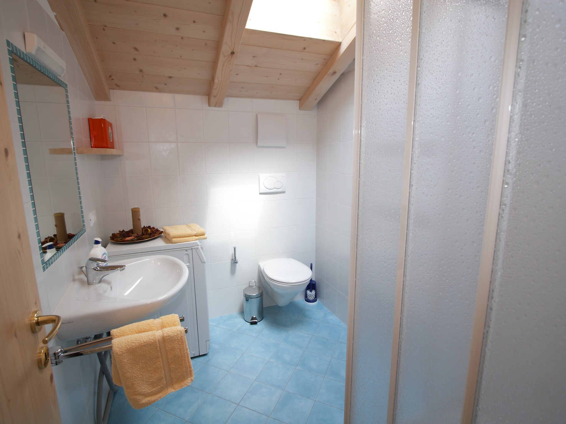 Ferienwohnung Anna  Bad mit Dusche und Wc
