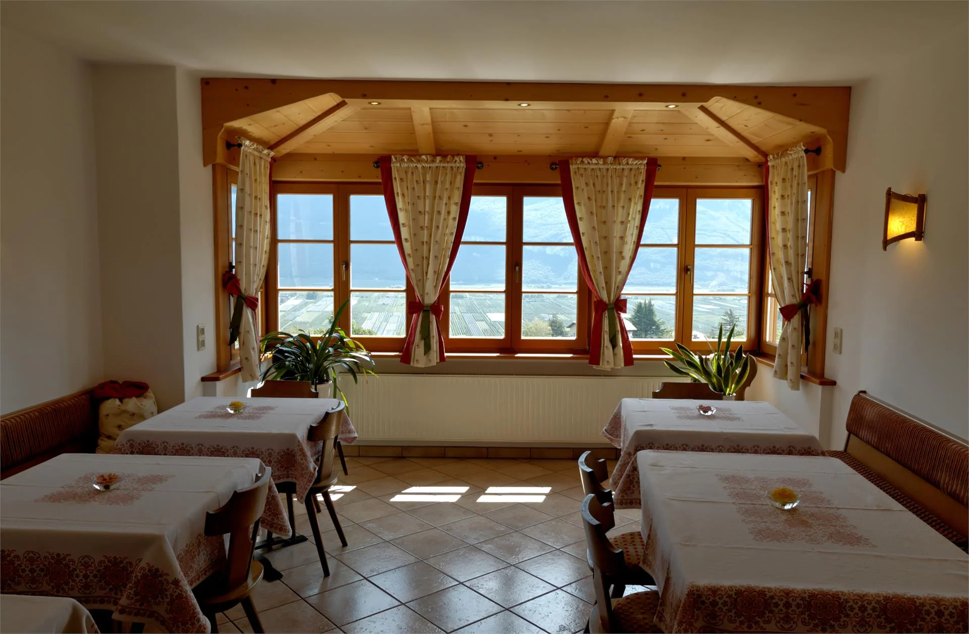 Ortenhof Cortaccia sulla Strada del Vino 14 suedtirol.info