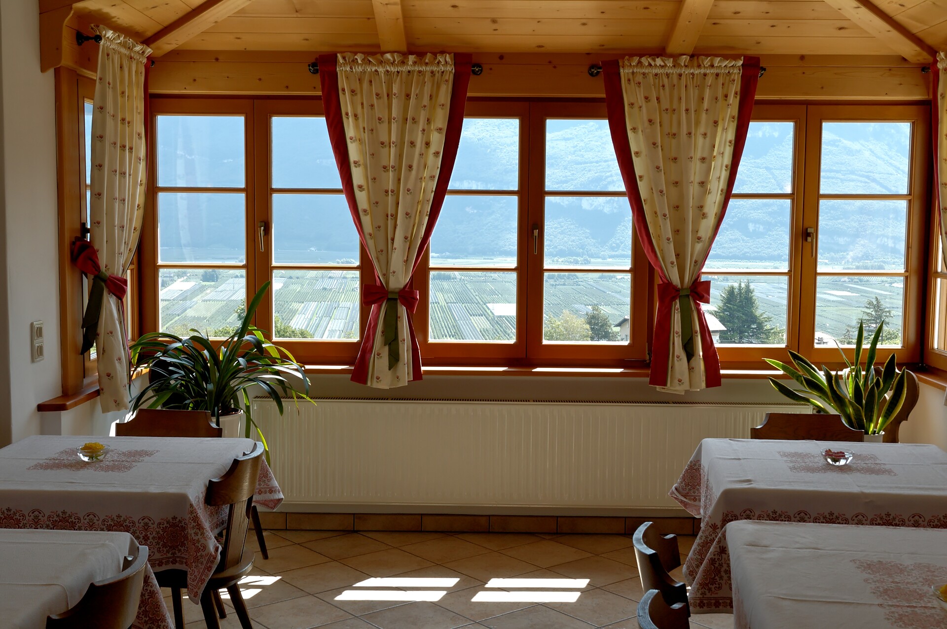 Ortenhof - Südtiroler Weinstraße - #16 - suedtirol.info