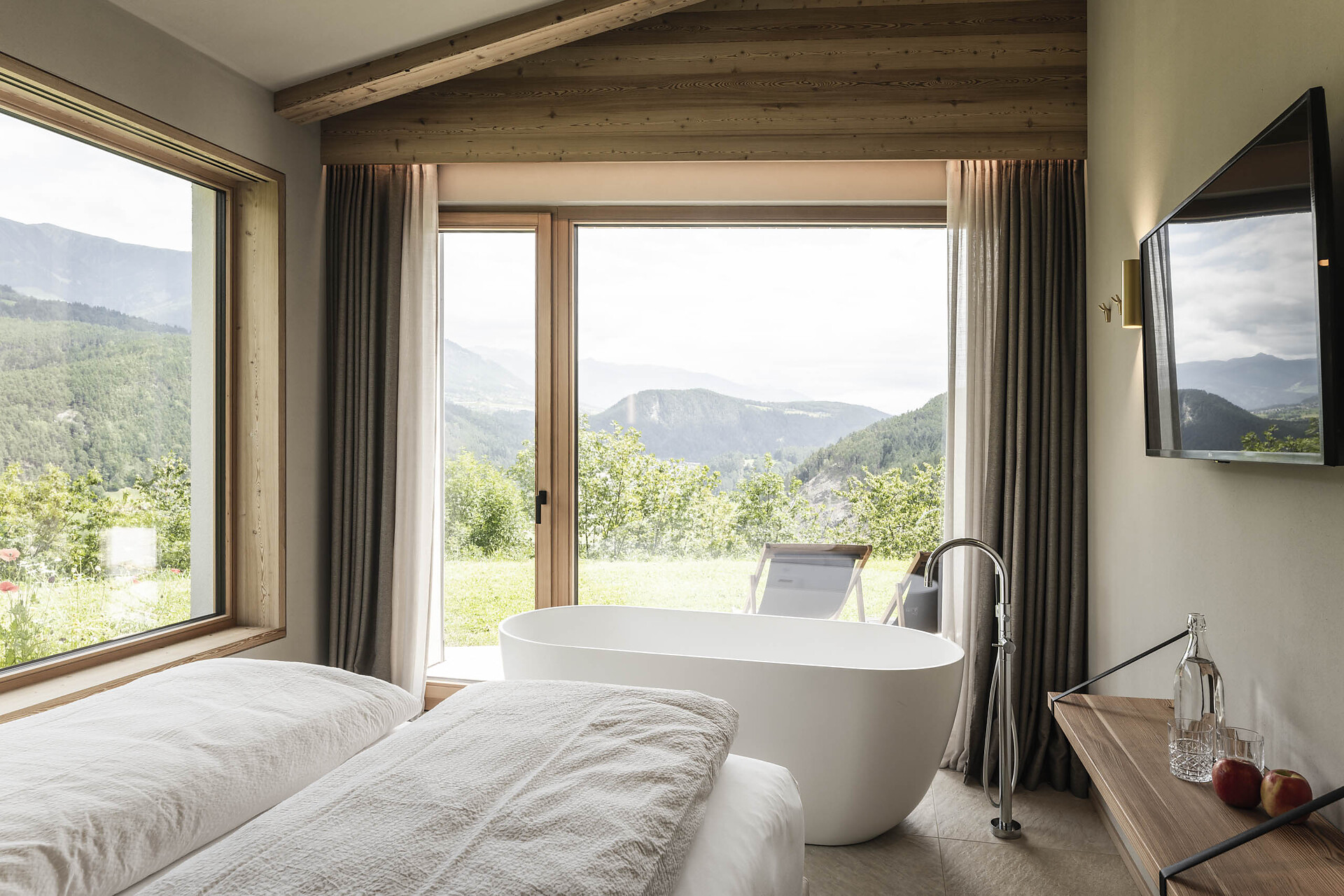 Chalet Skyline