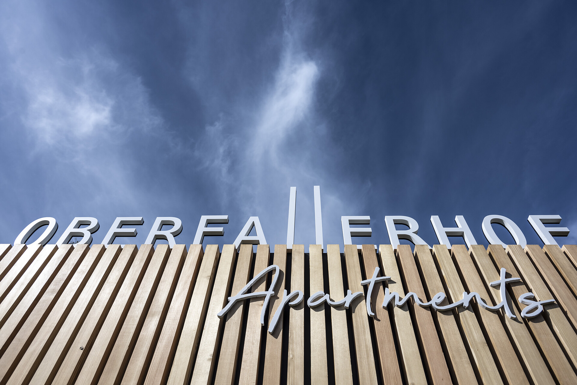 Schild Oberfallerhof Apartments