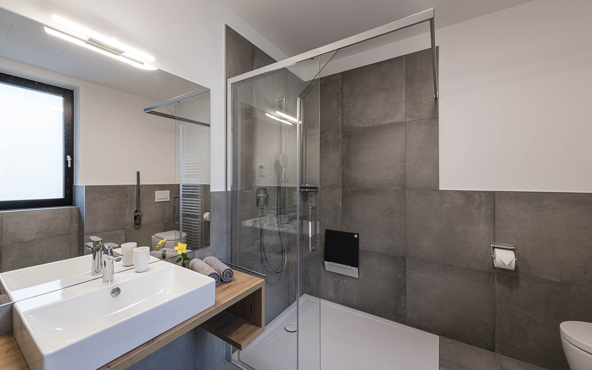 Badezimmer appartment Nuss