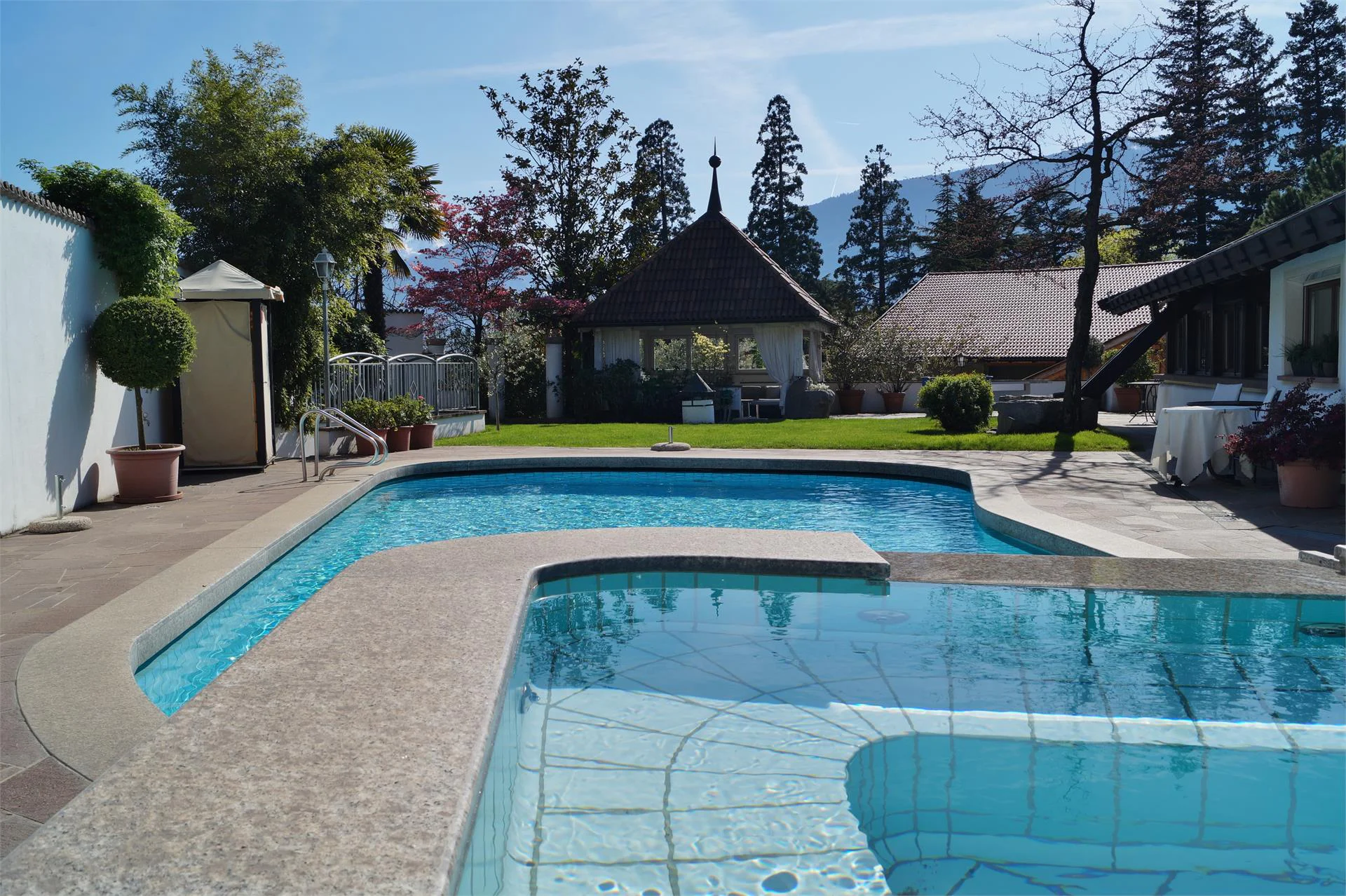 Pension Appartements Riedingerhof Meran/Merano 16 suedtirol.info