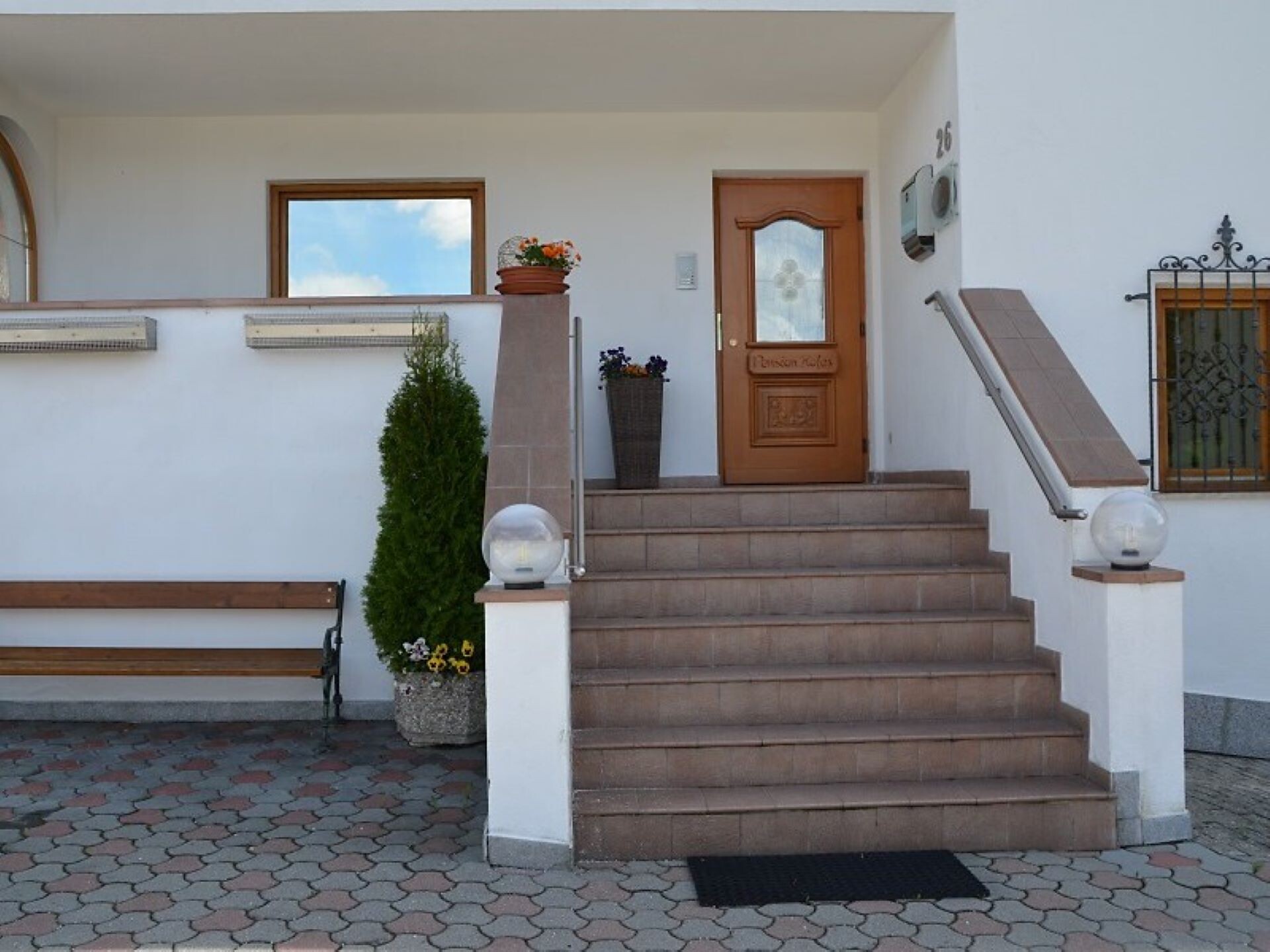 Pension Hofer San Lorenzo di Sebato 10 suedtirol.info