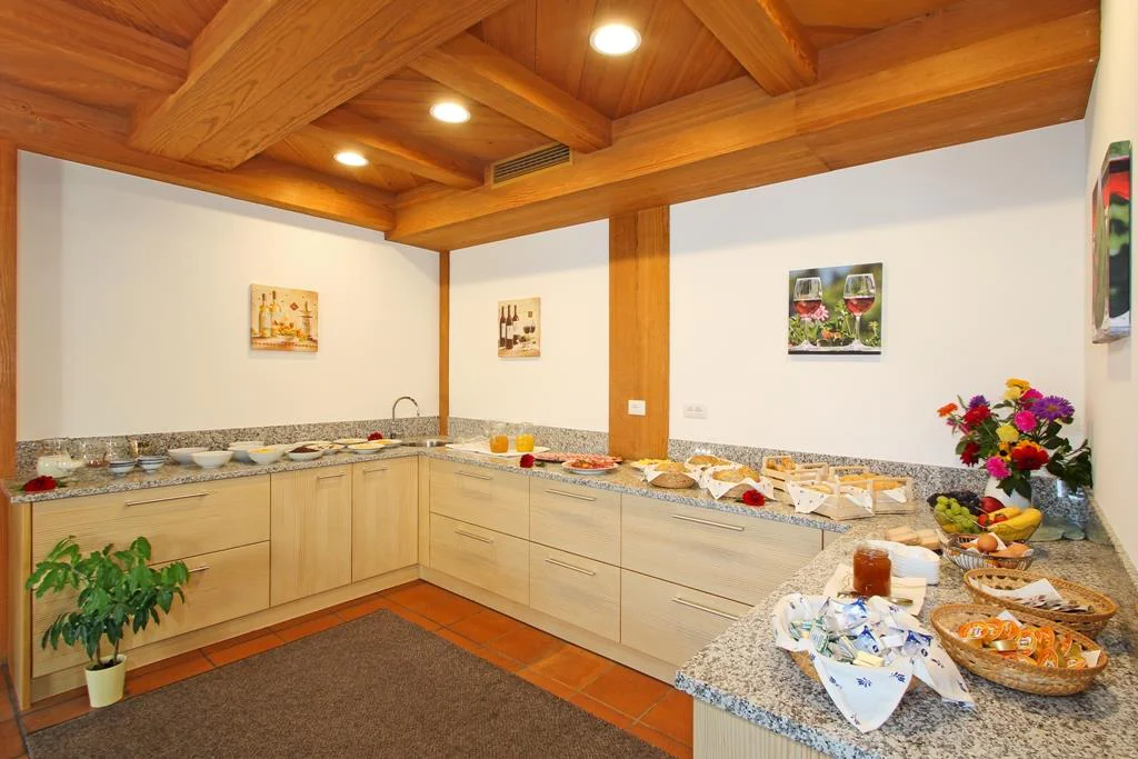 Pensione Auerhof Naz-Sciaves 5 suedtirol.info